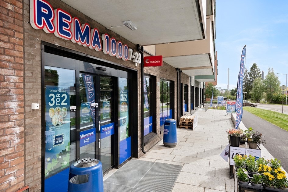 Det er gangavstand til Rema 1000, Kiwi og Meny. Galleribilde