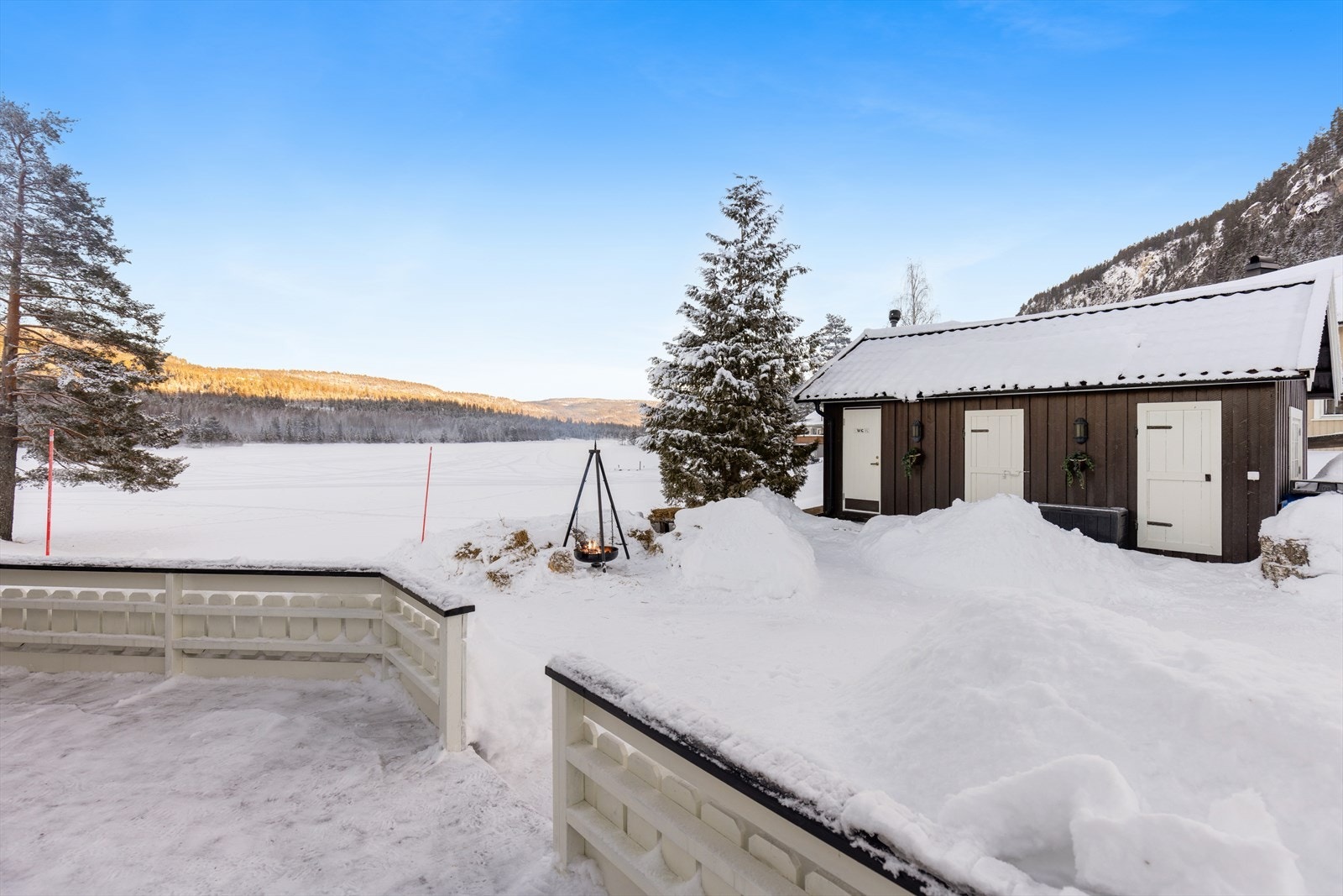 Hyttetun. Galleribilde