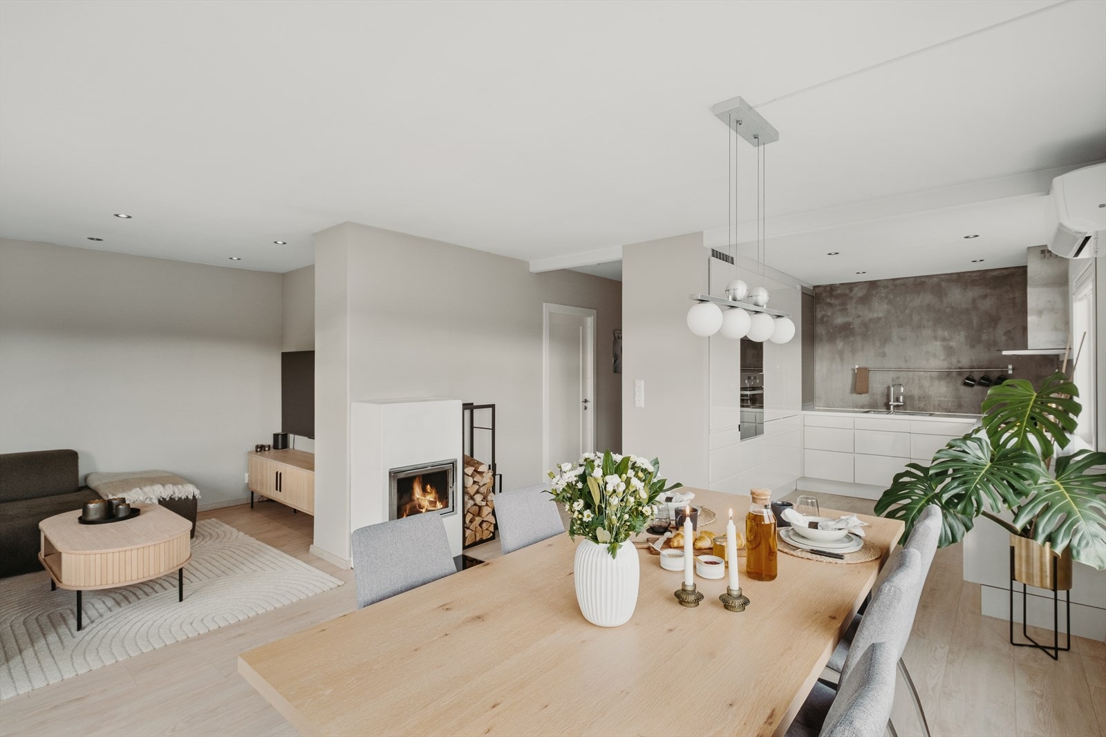 Nymalte overflater og parkett fra 2025???? Galleribilde