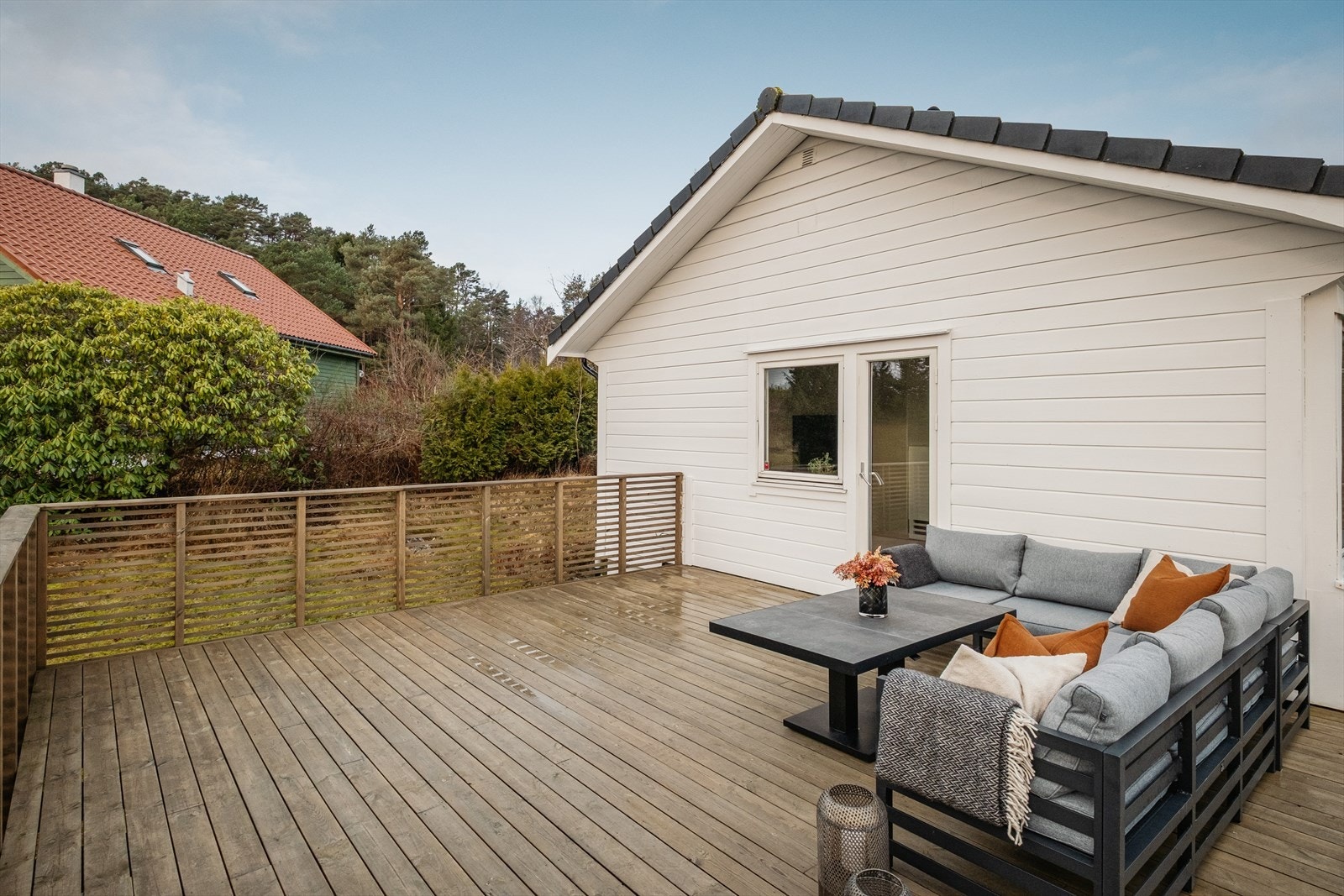 Herlig uteplass utenfor stuen. Galleribilde