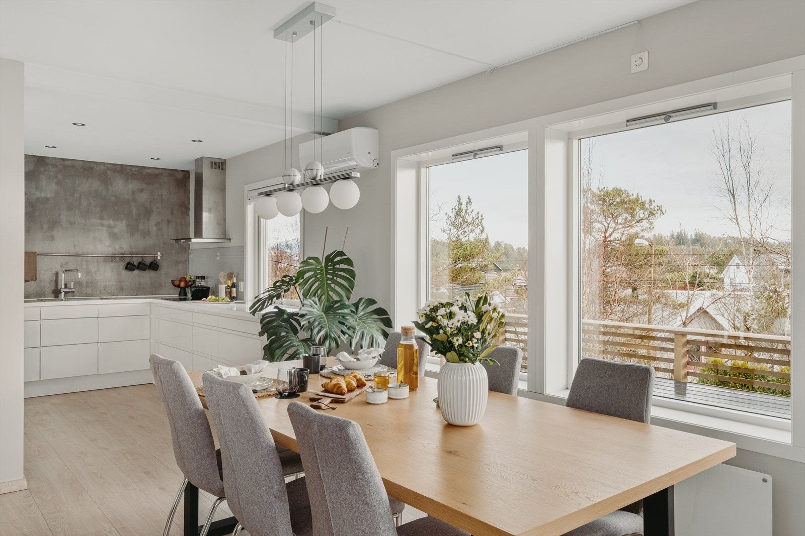 Velkommen til Ytrebygdsveien 137 presentert av Cecilie van der Heide for Eiendomsmegler Norge. Galleribilde