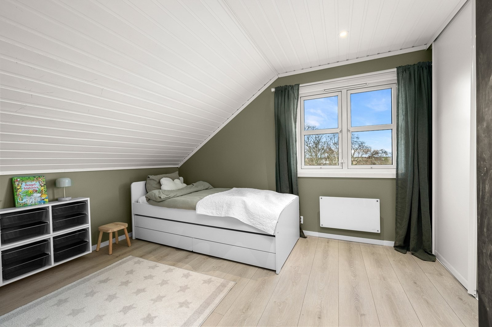 Soverom 2 er 10,3 kvm. Galleribilde