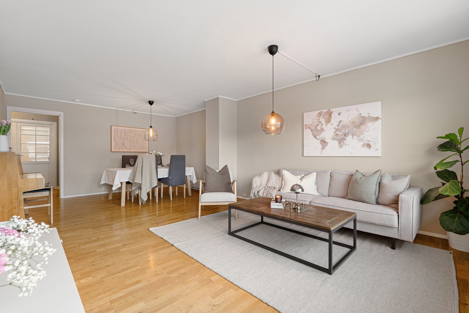 EiendomsMegler 1 ved Fredrik Nygård Flønes har gleden av å presentere Furuvegen 18 D! Galleribilde