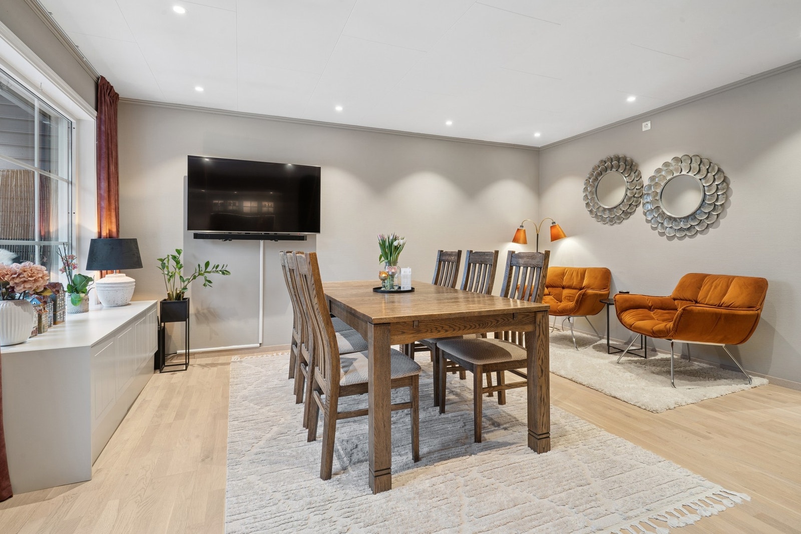 Her kan du samle familie og venner for en hyggelig middag eller morsom spillkveld. Galleribilde