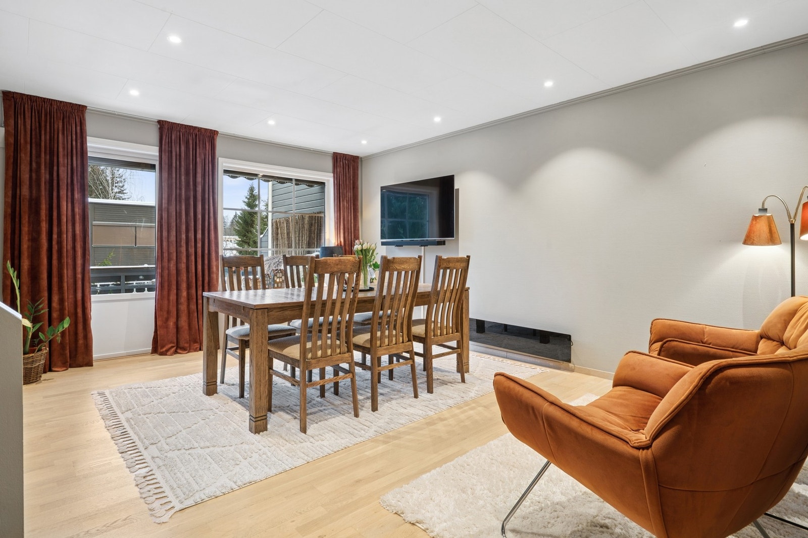 Her kan du innrede med spisestue eller sofa om ønskelig! Galleribilde