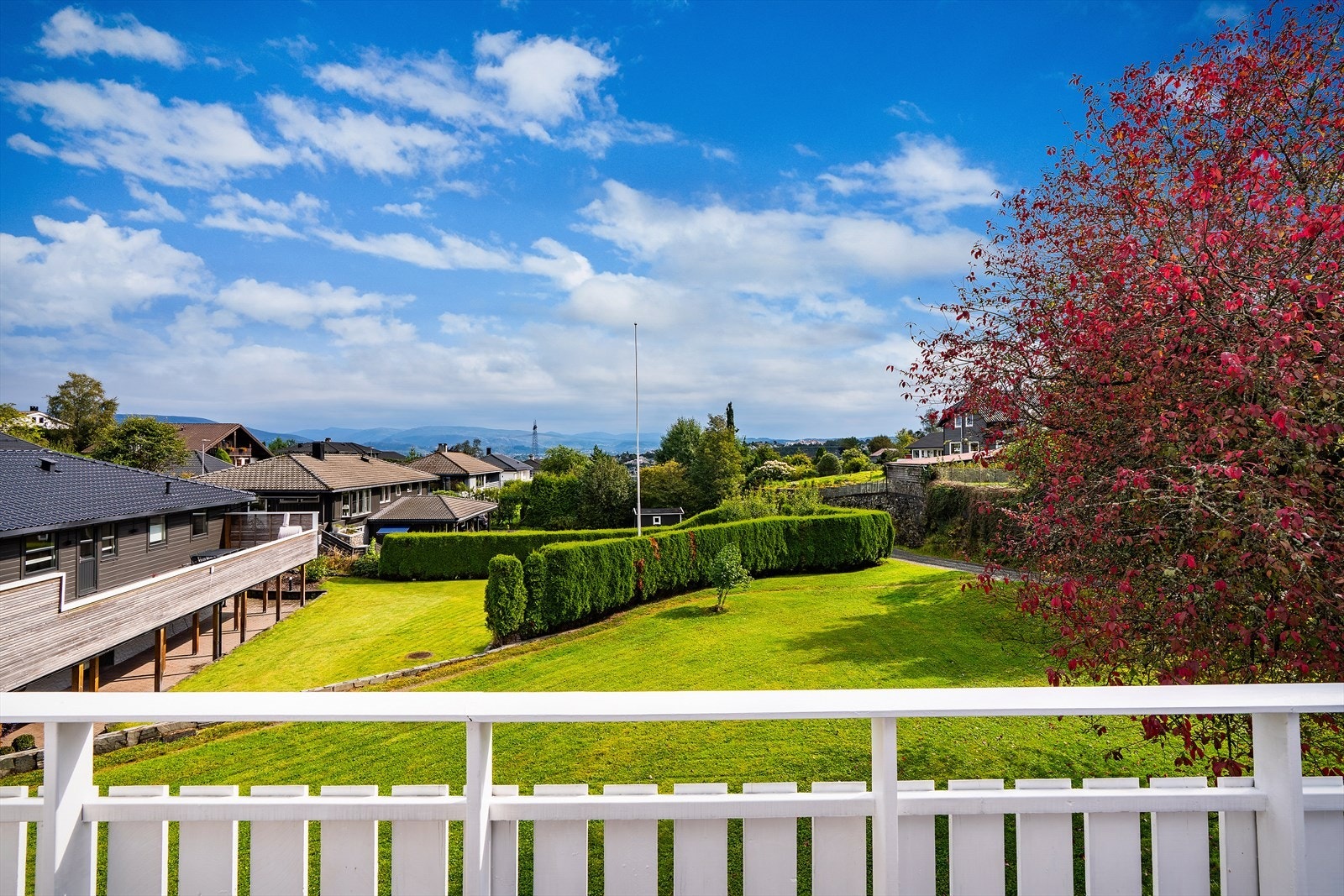 Flott utsikt i naturskjønne omgivelser. Galleribilde