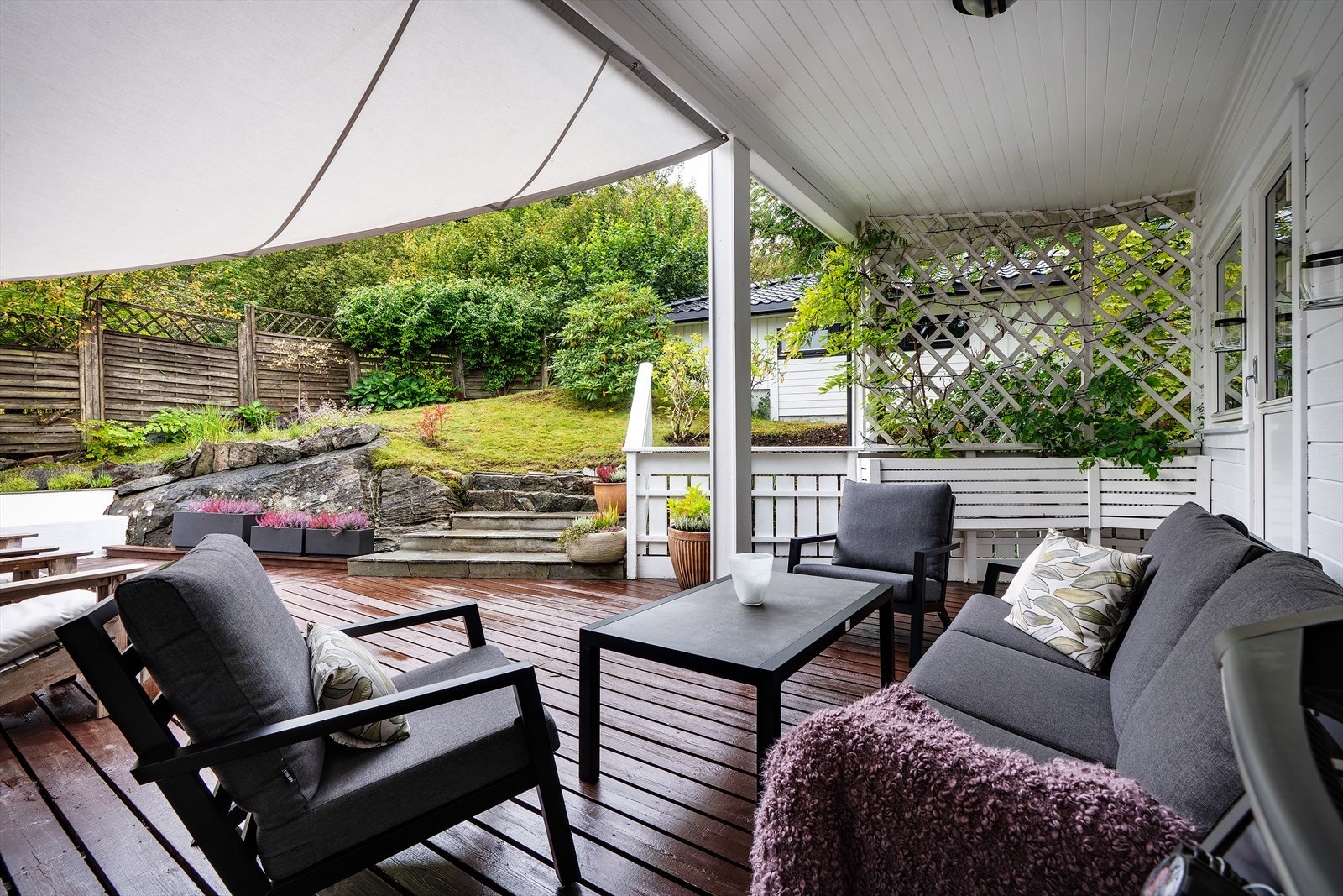 God plass til ønsket utemøblering. Galleribilde