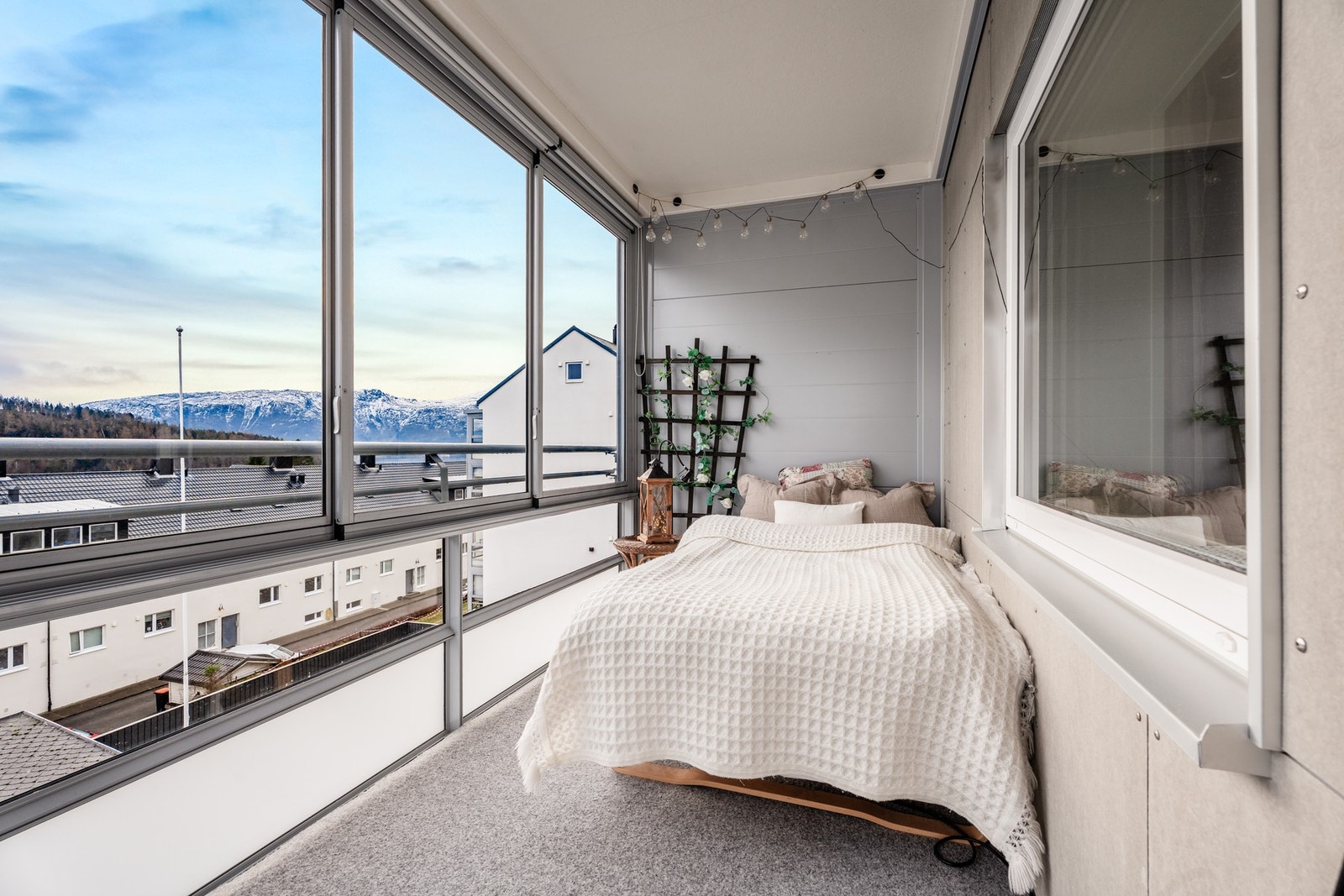 Her kan du ligge og nyte utsikten fra morgen til kveld. Galleribilde