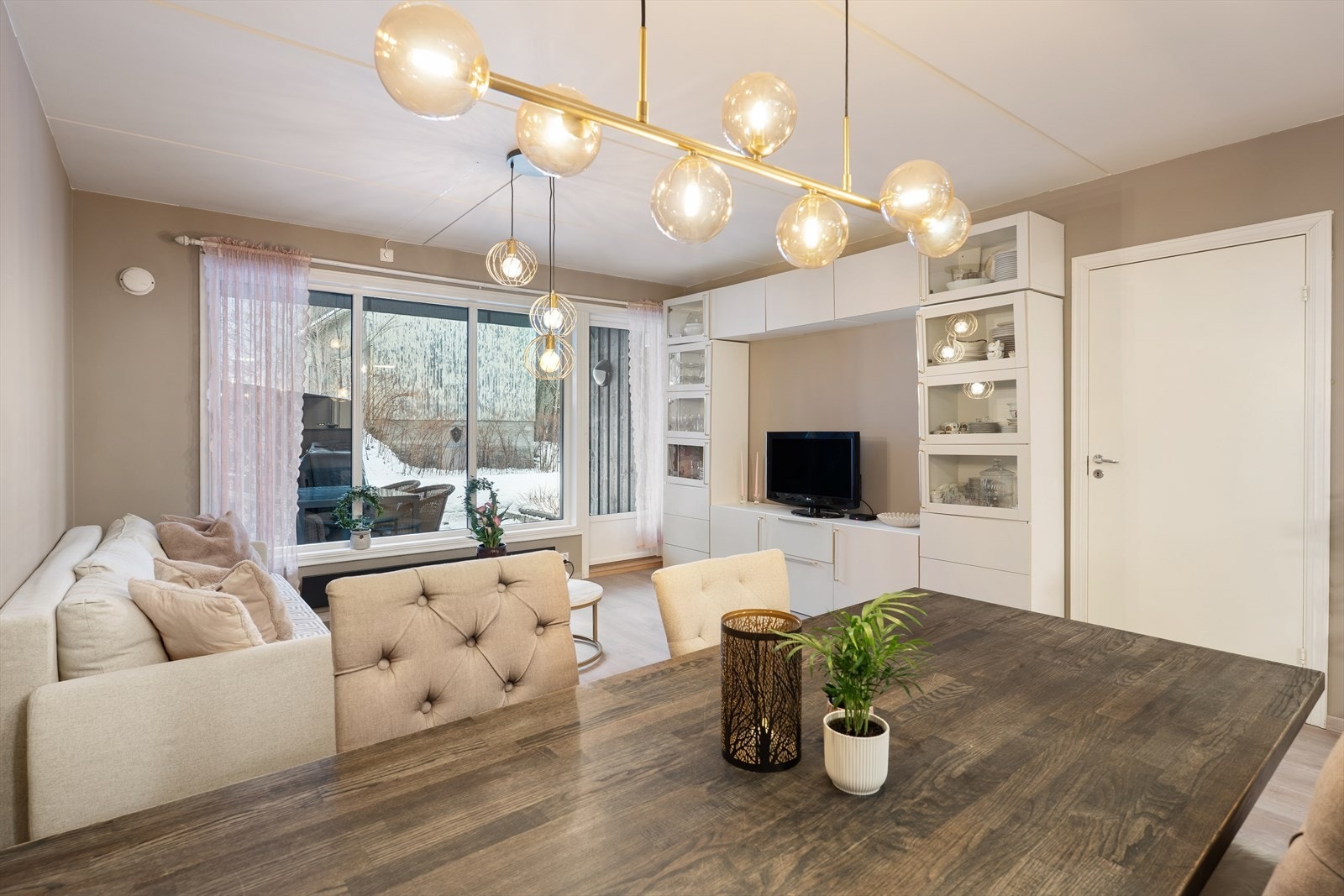 Hyggelig spiseplass. Galleribilde