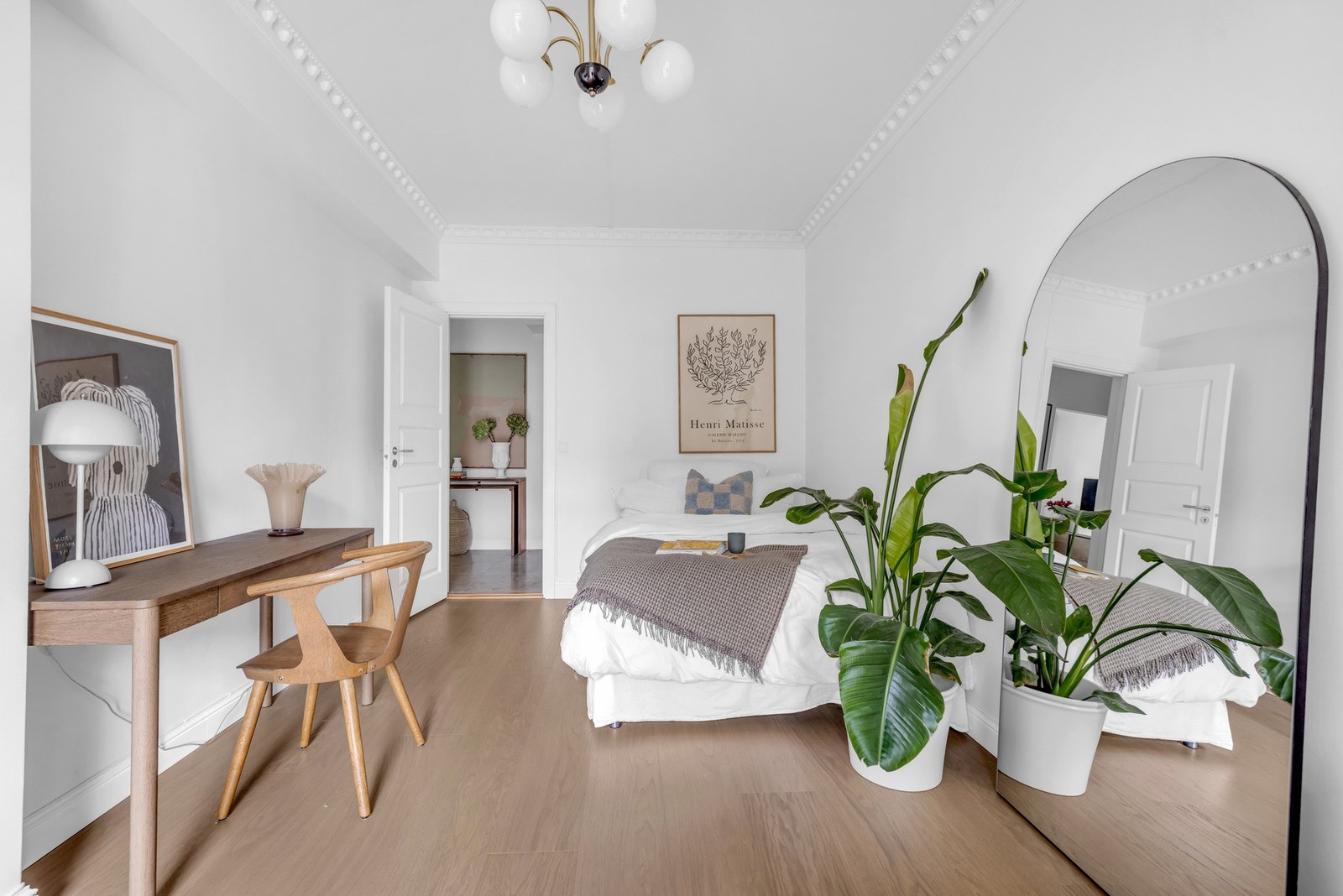 Her har man god plass til dobbeltseng, kontor og garderobe. Galleribilde