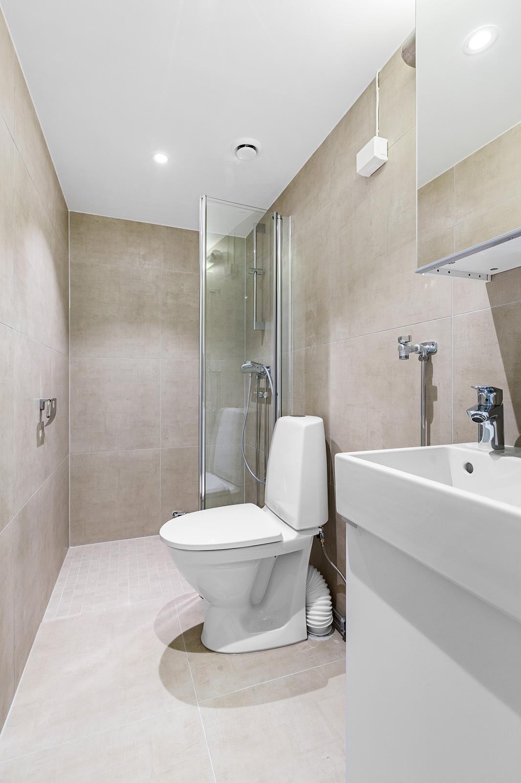 Varmekabler i gulv Galleribilde