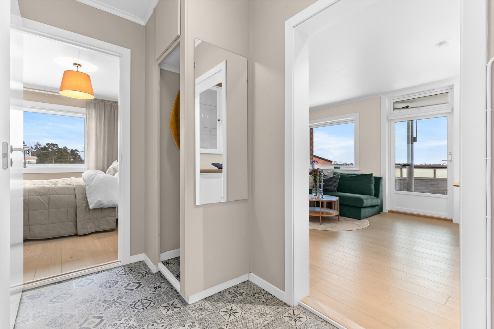 Fra entréen er det adkomst til hovedsoverommet Galleribilde