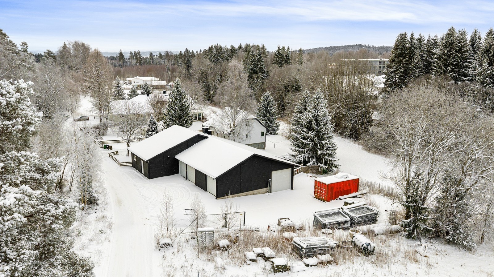 Oversiktsbilde av eiendommen. Galleribilde