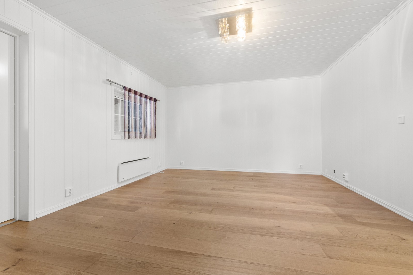 Innredet rom i driftsbygningen. Galleribilde