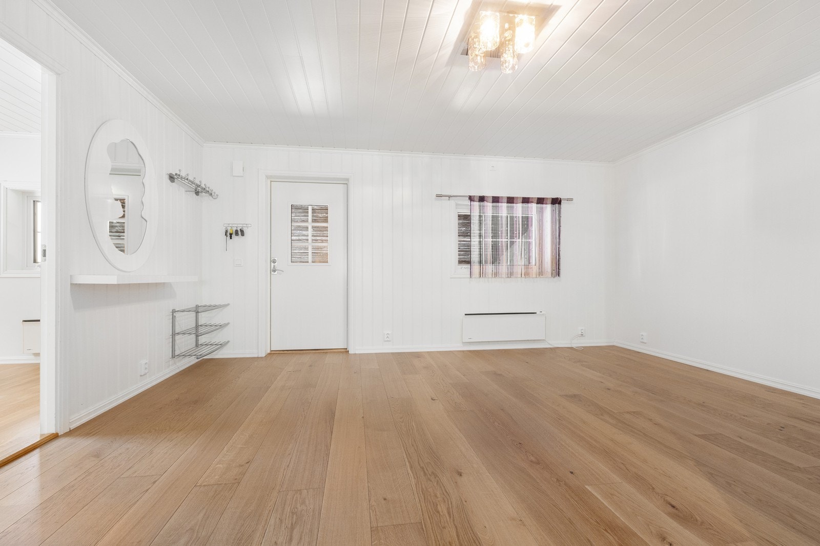 Innredet rom i driftsbygningen. Galleribilde