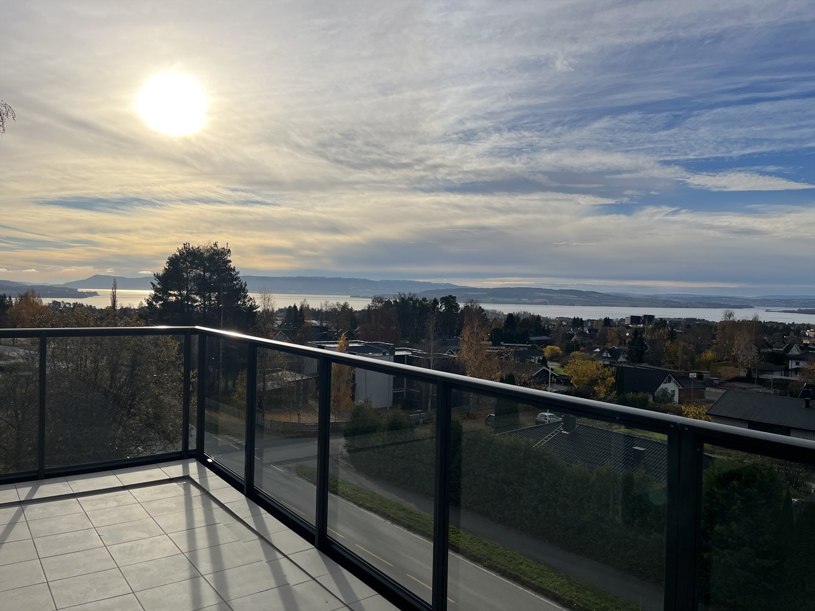 Sensommer hvor man ser deler av utsikten! Galleribilde