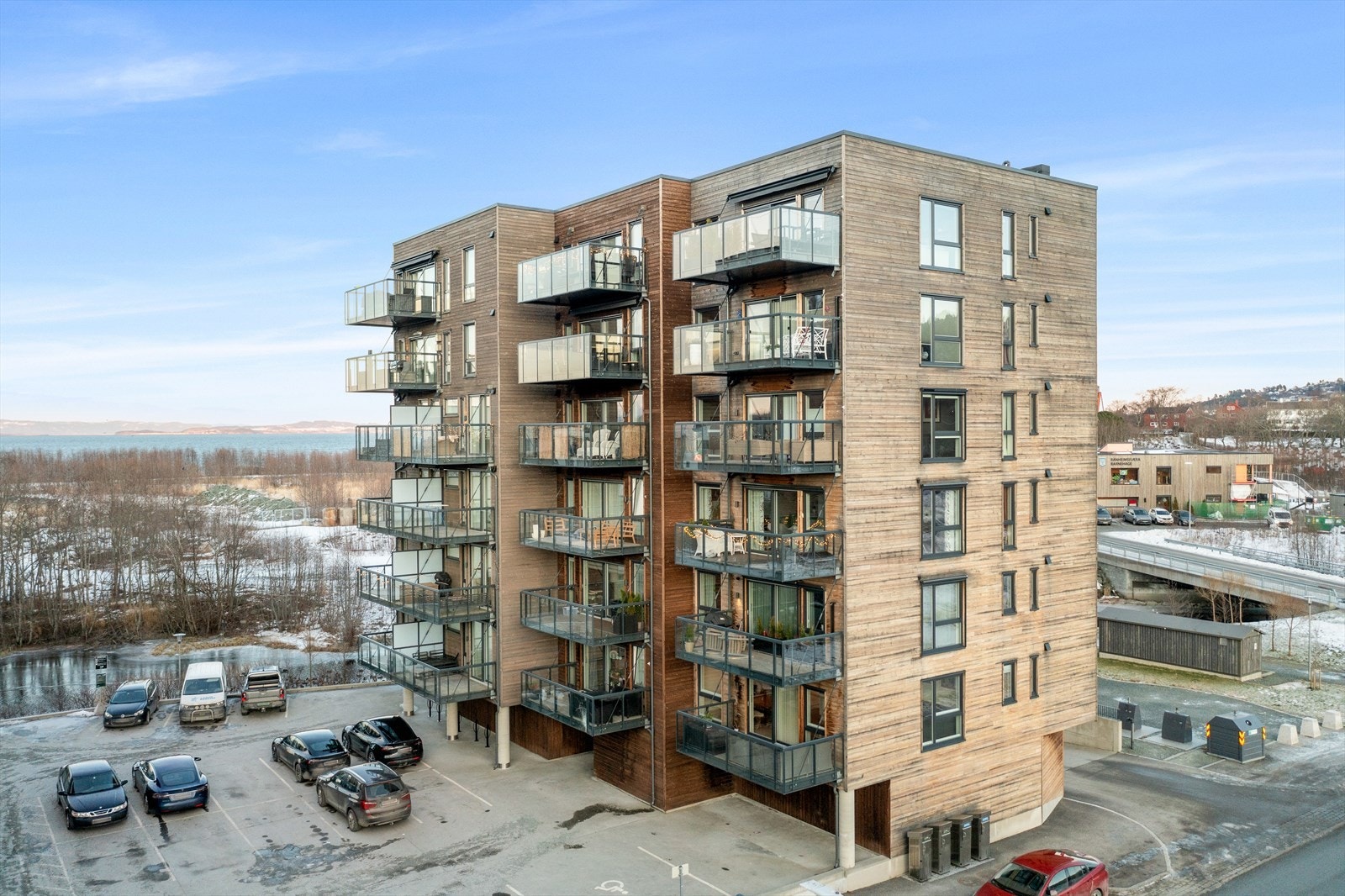 Dronefoto av Ranheimsfjæra 43. Galleribilde