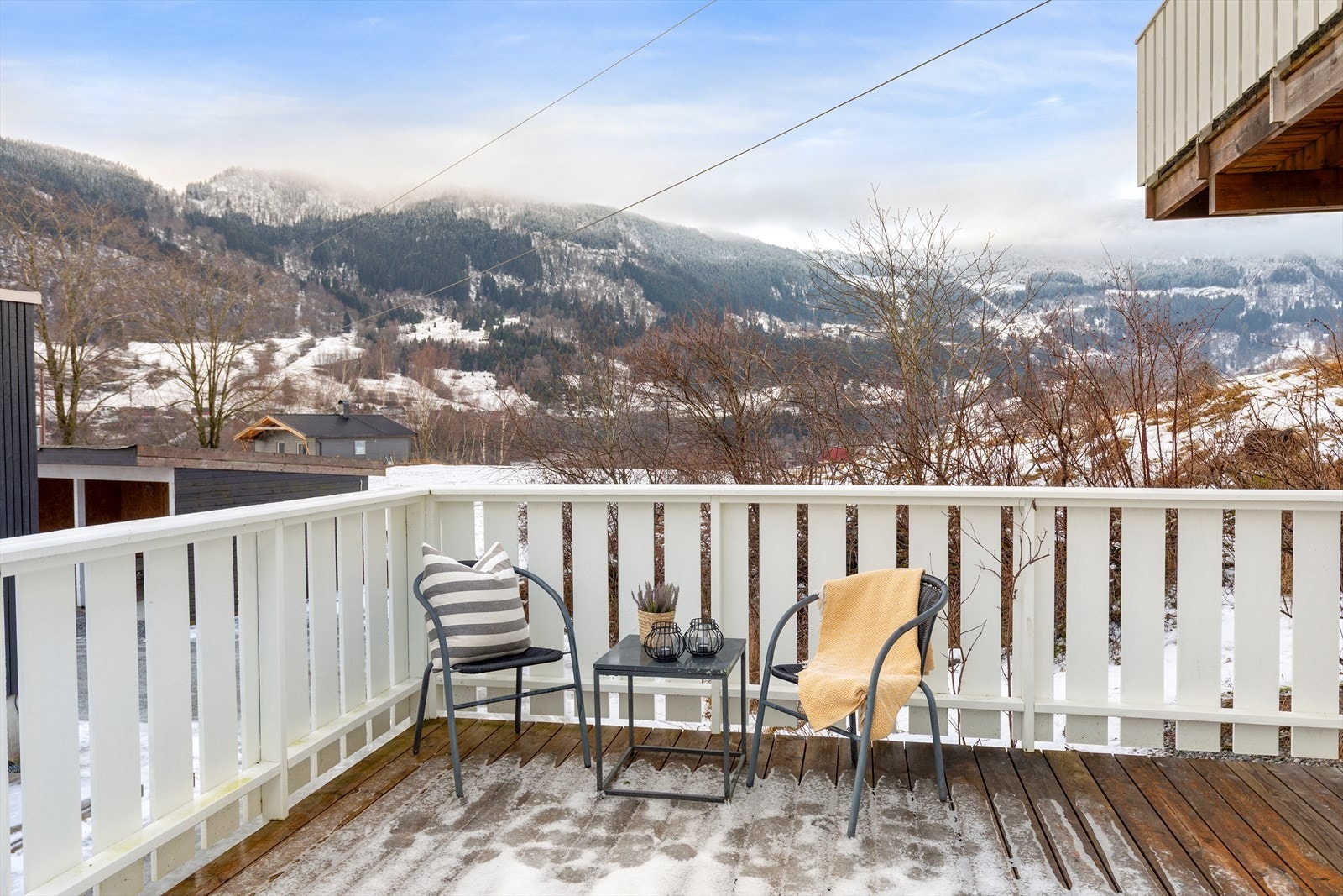 Kosleg uteområde ved utleigedelen. Galleribilde