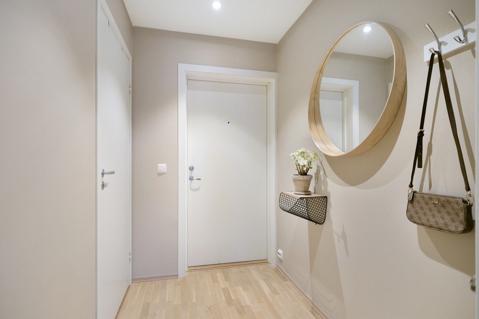 Her finnes naturlig plass for oppheng av yttertøy. Galleribilde