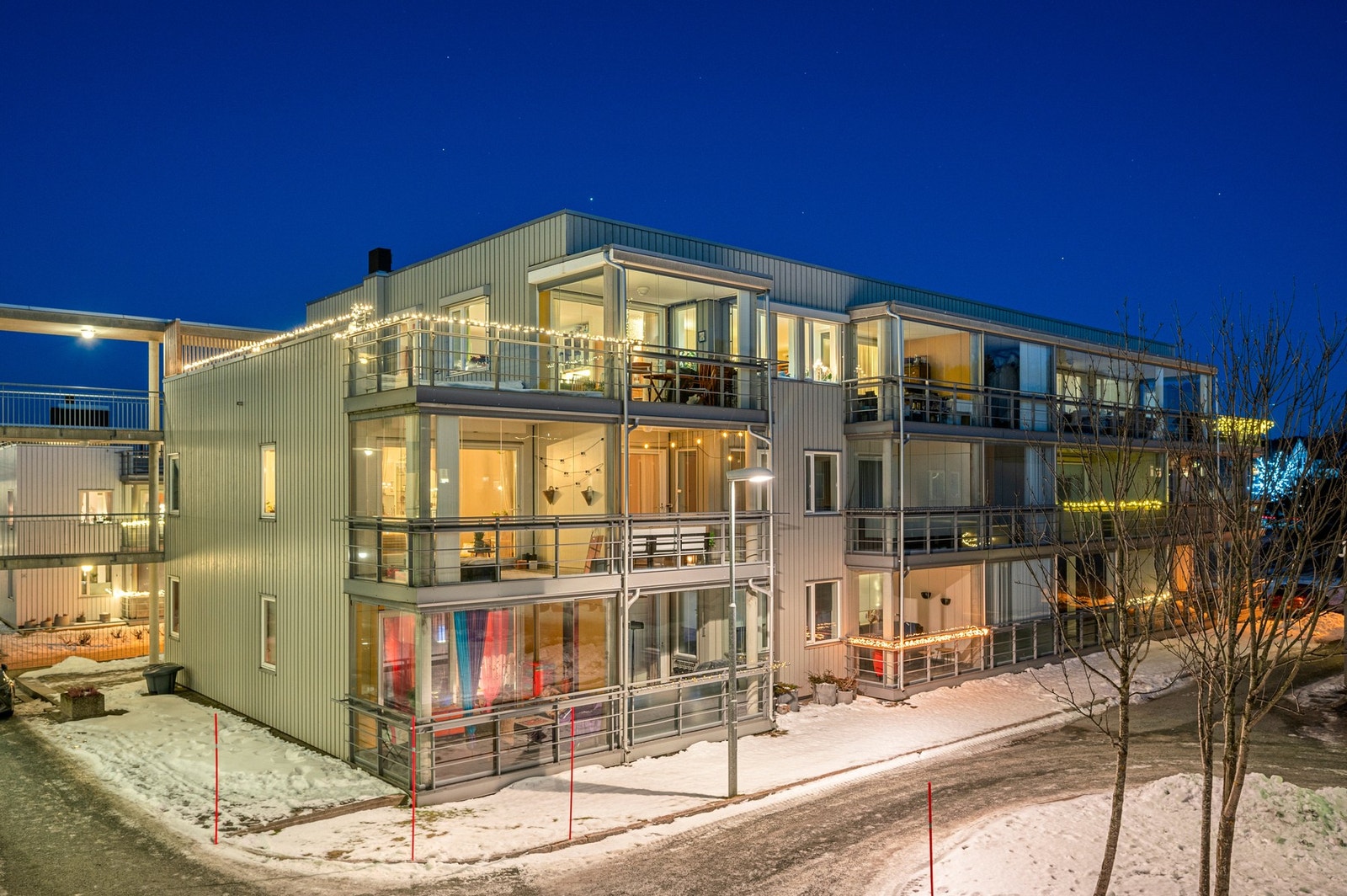 Her bor du i rolige omgivelser med nærhet til både dagligvarebutikk, bussholdeplass og ikke minst nydelige Estenstadmarka. Galleribilde