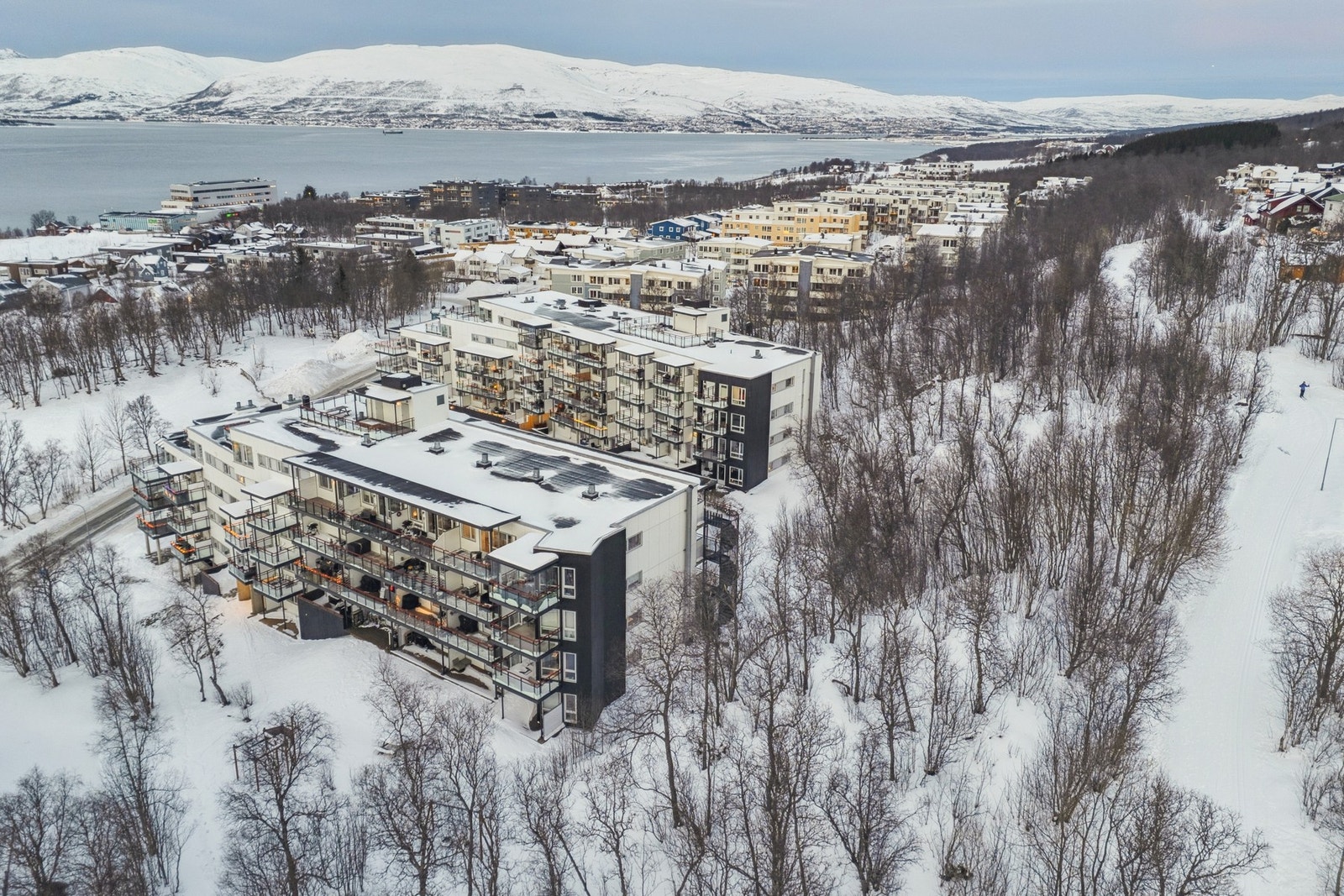 Nærmest ski in/ski out med lysløypa rett utenfor døren Galleribilde