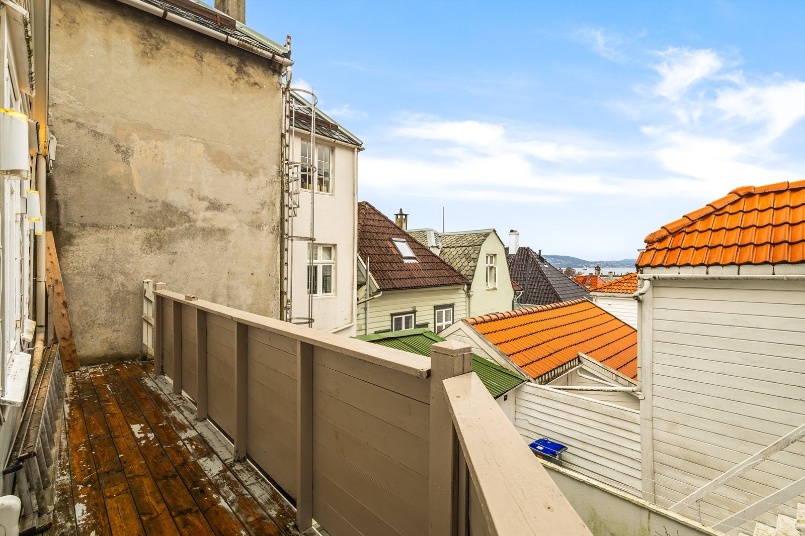 Fra kjøkkenet er det direkte adkomst til en balkong på 6,7 m². Galleribilde