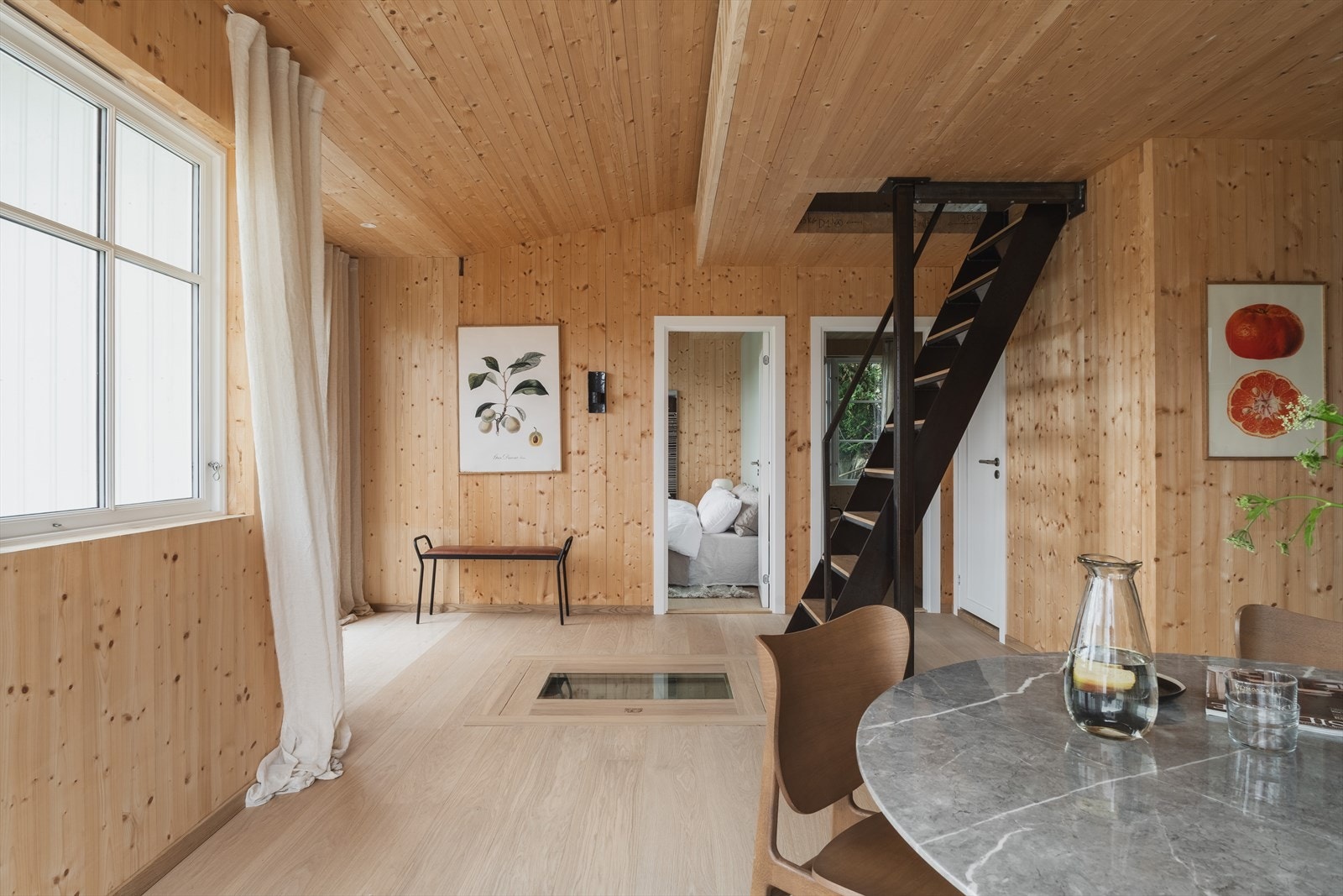 Spesialtilpasset jerntrapp opp til hemsen Galleribilde