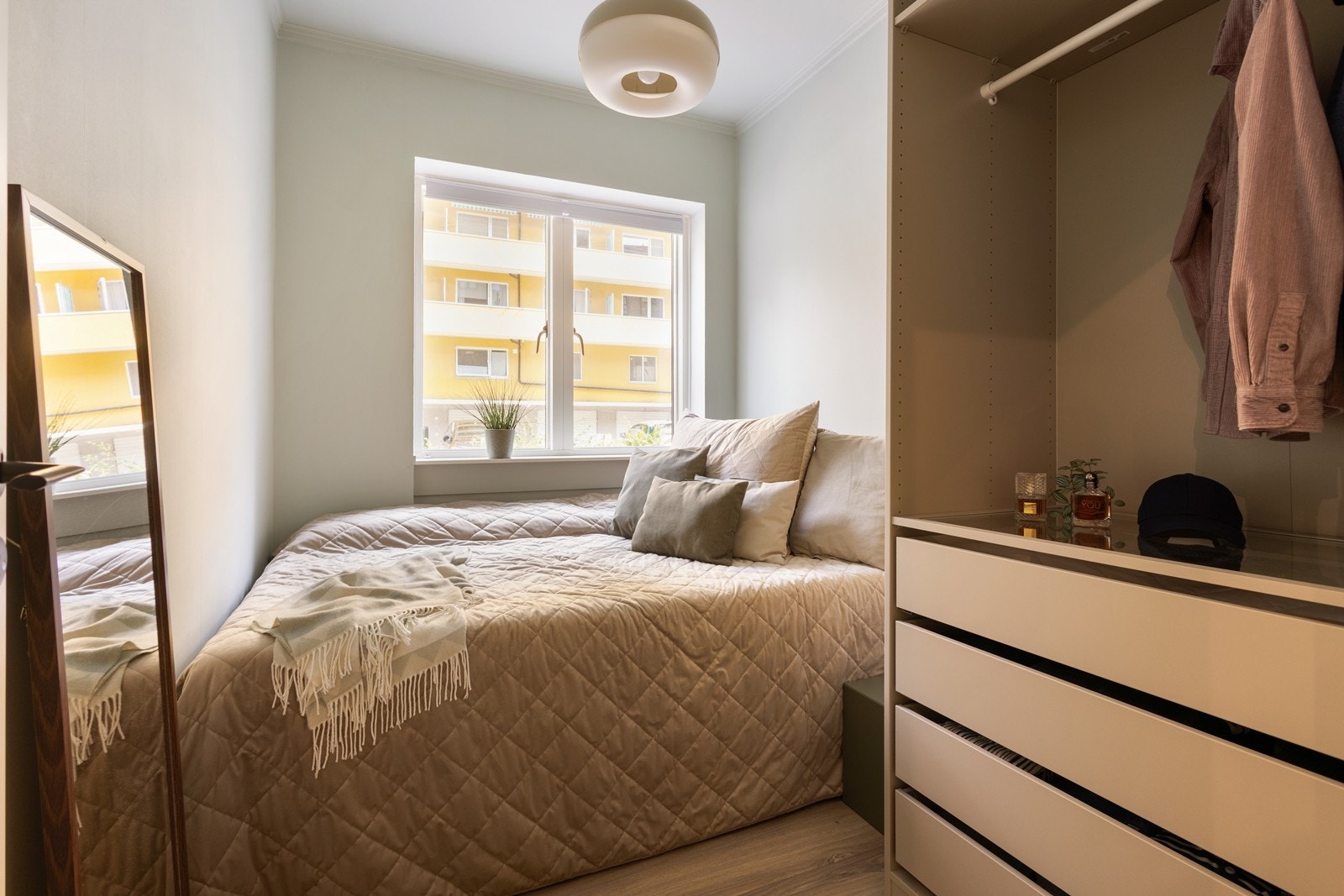 Soverom nr. II, også dette av god størrelse. Galleribilde