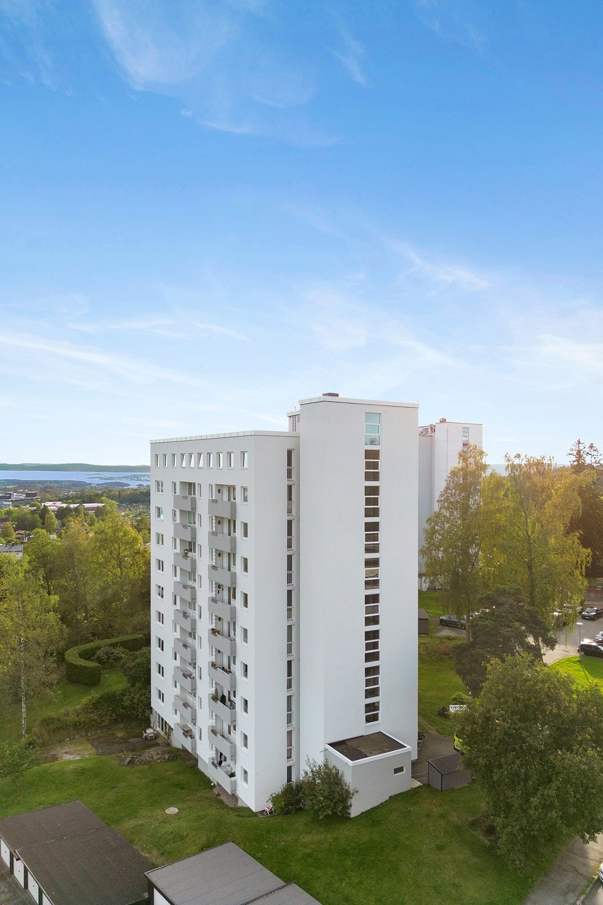 Minister Ditleffs vei 20 ligger i et attraktivt og veletablert borettslag. Galleribilde