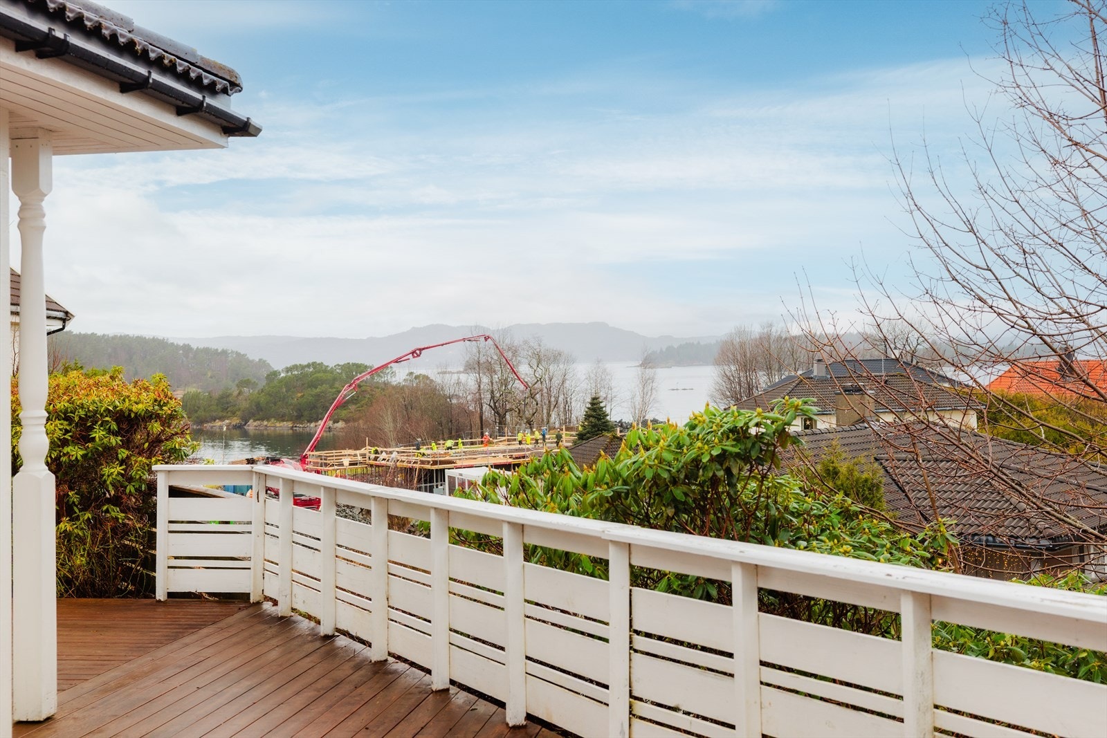 Flott utsikt over naturskjønne omgivelser. Galleribilde