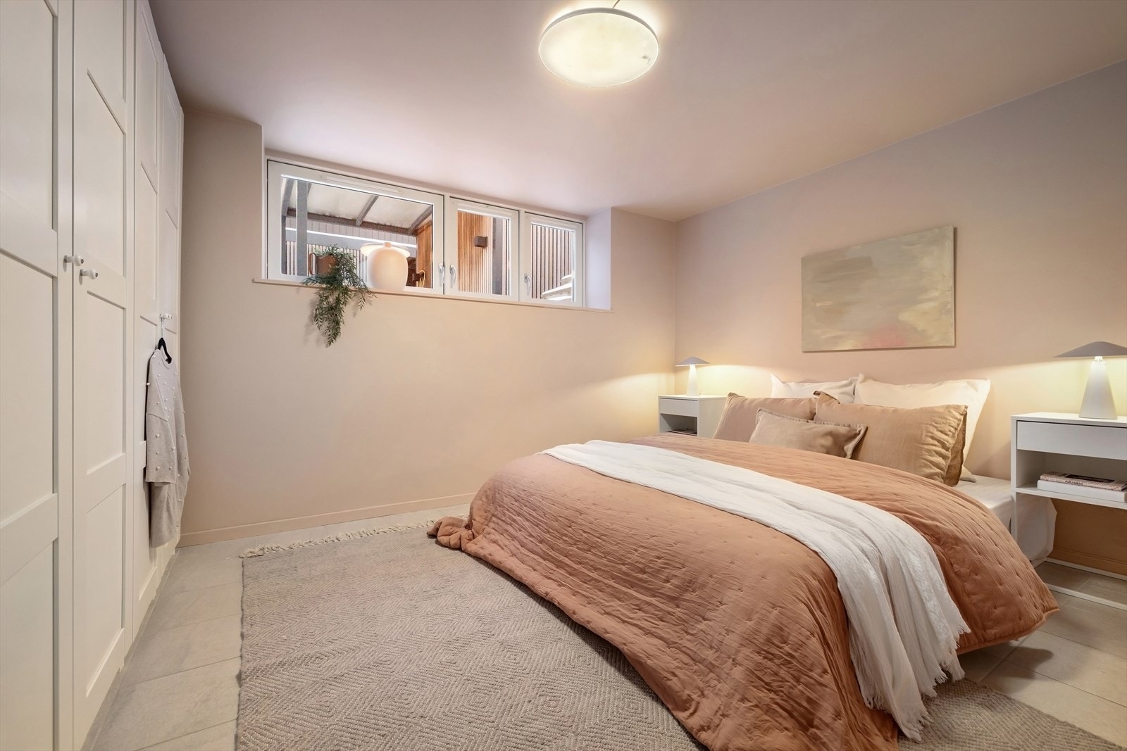 Innredet rom som selger har benyttet som soverom. Galleribilde