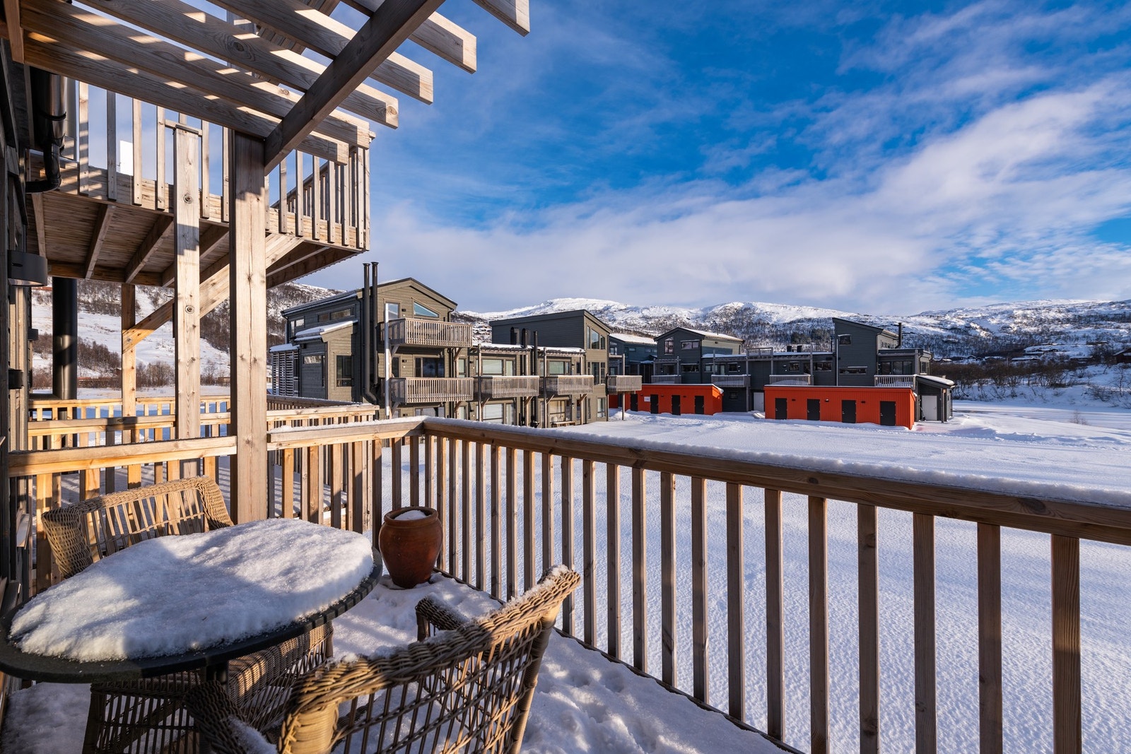 Solrik terrasse Galleribilde