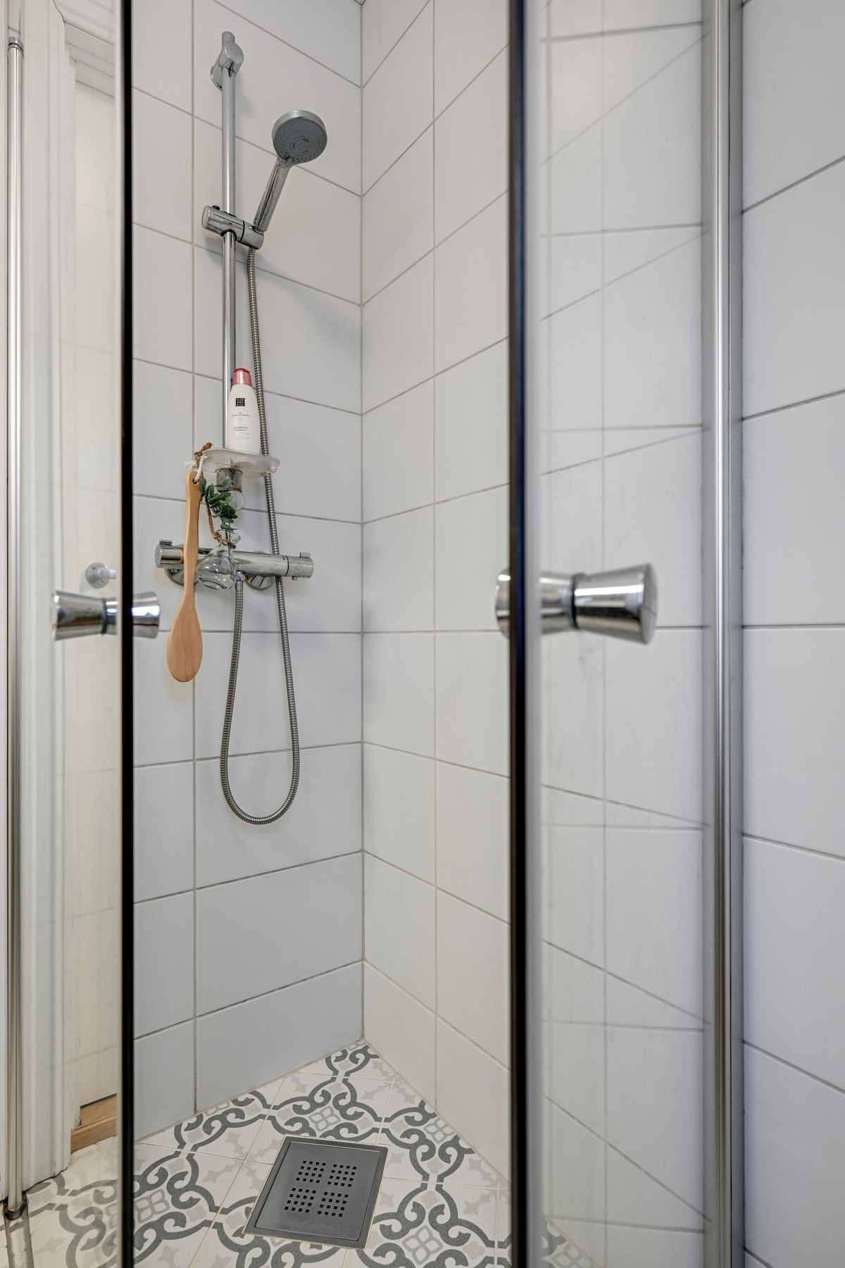 Dusjnisje Galleribilde