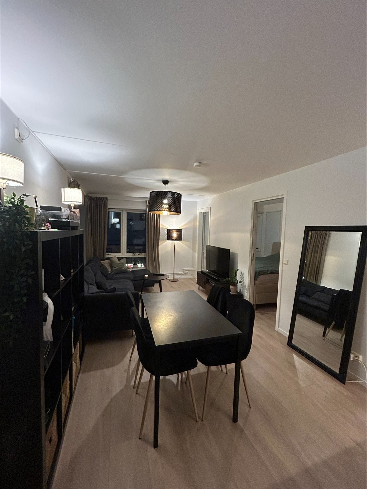 Velkommen til Mandalls gate 2 F! Galleribilde