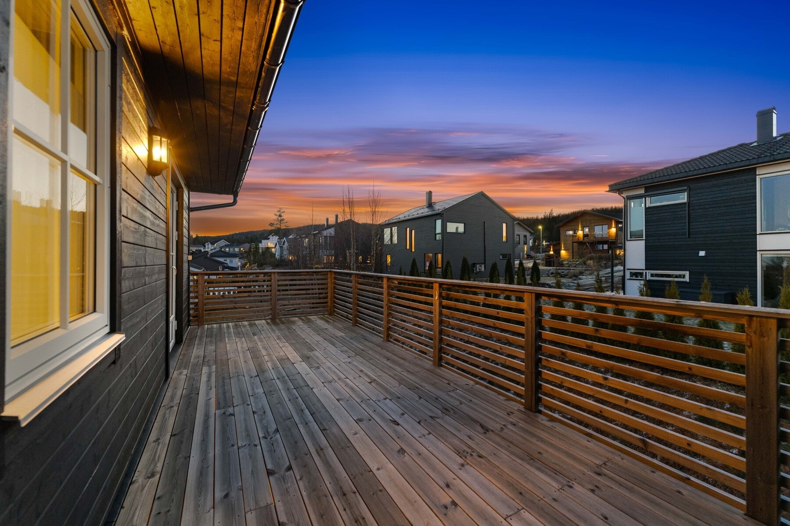 Her kan lange sommerkvelder nytes i rolige omgivelser. Galleribilde