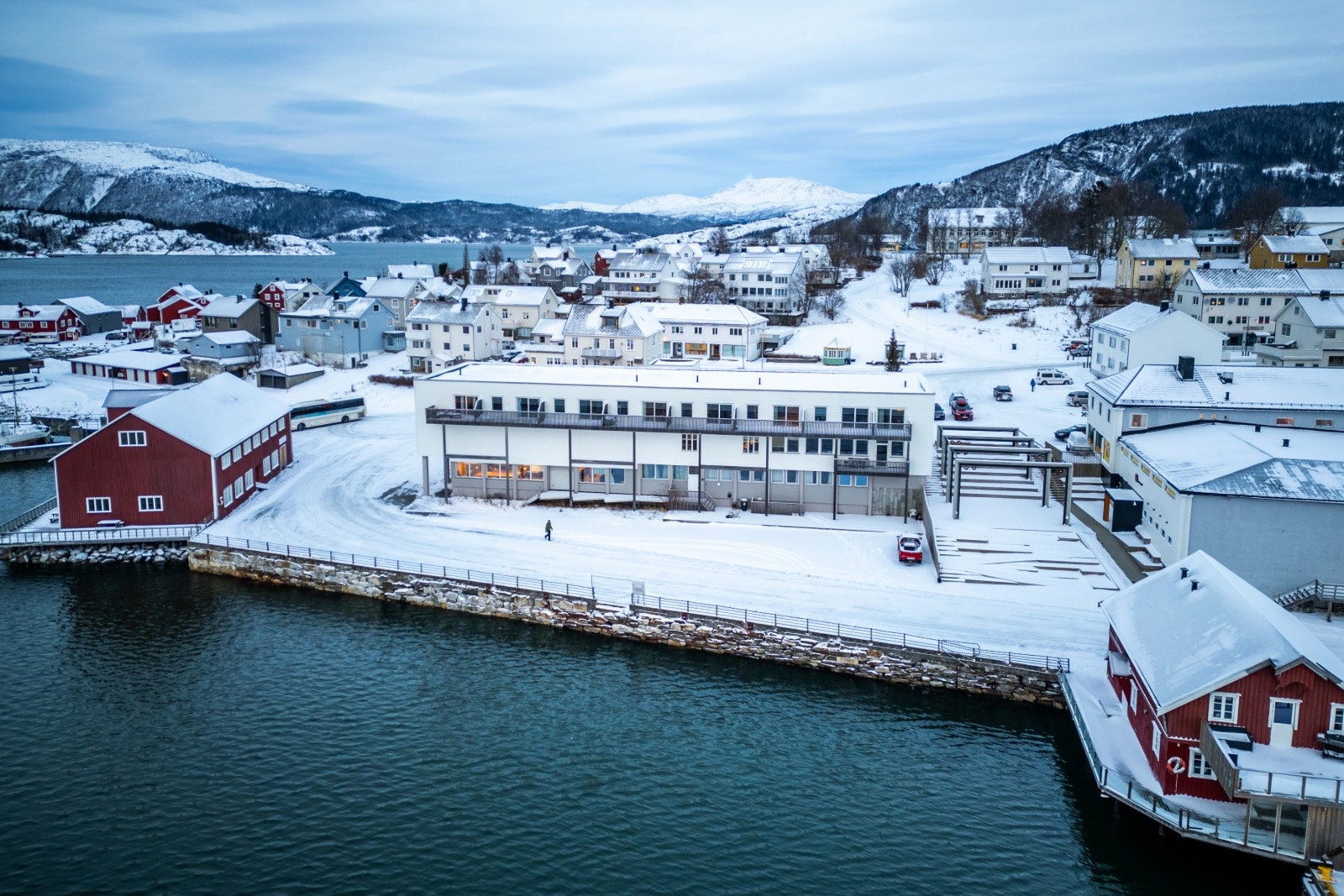 Attraktiv beliggenhet med matbutikk i nabobygget Galleribilde