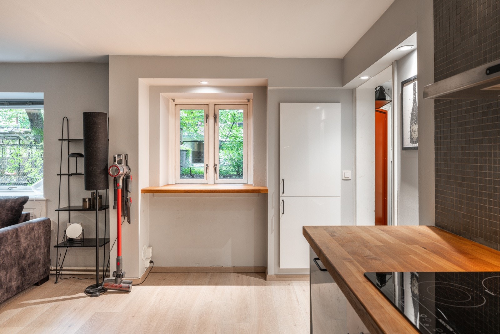 Det er mulig å sette opp en vegg i stuen Galleribilde