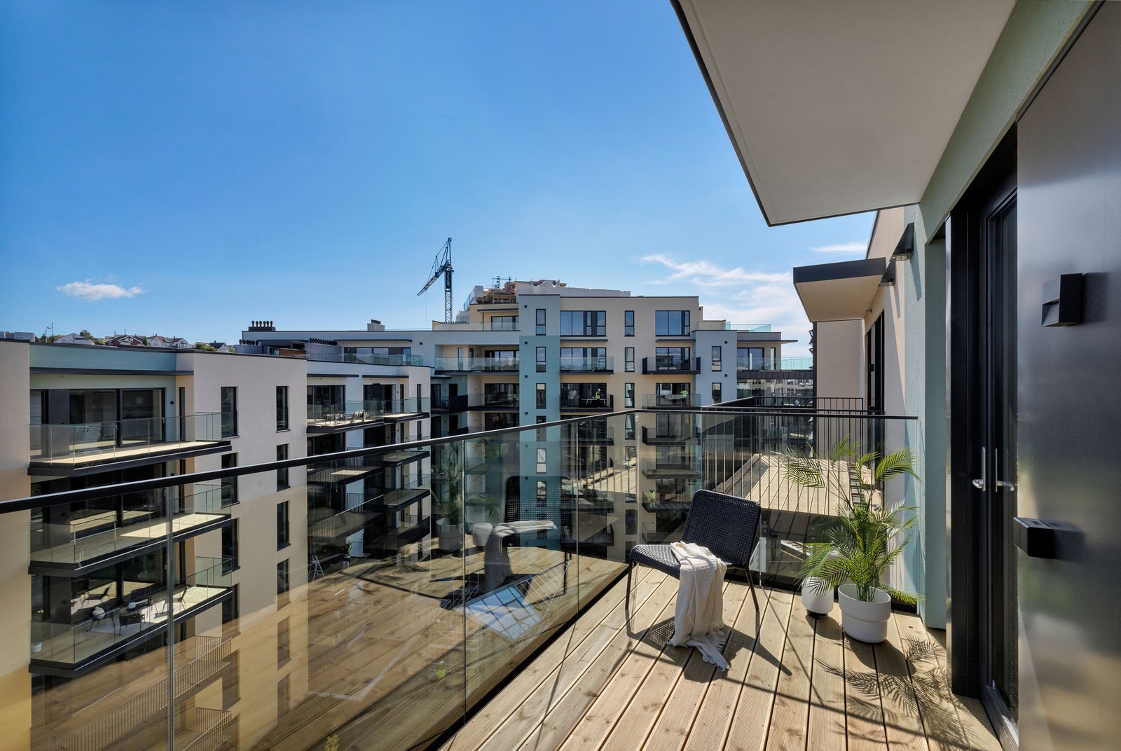 Her kan morgensolen nytes Galleribilde