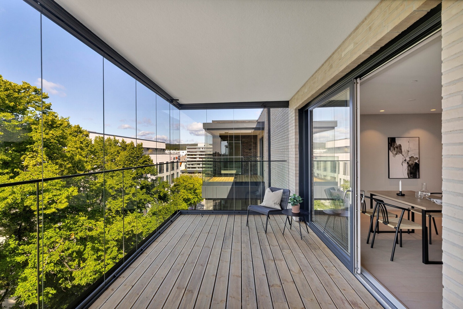 Innglasset balkong på 18m² Galleribilde