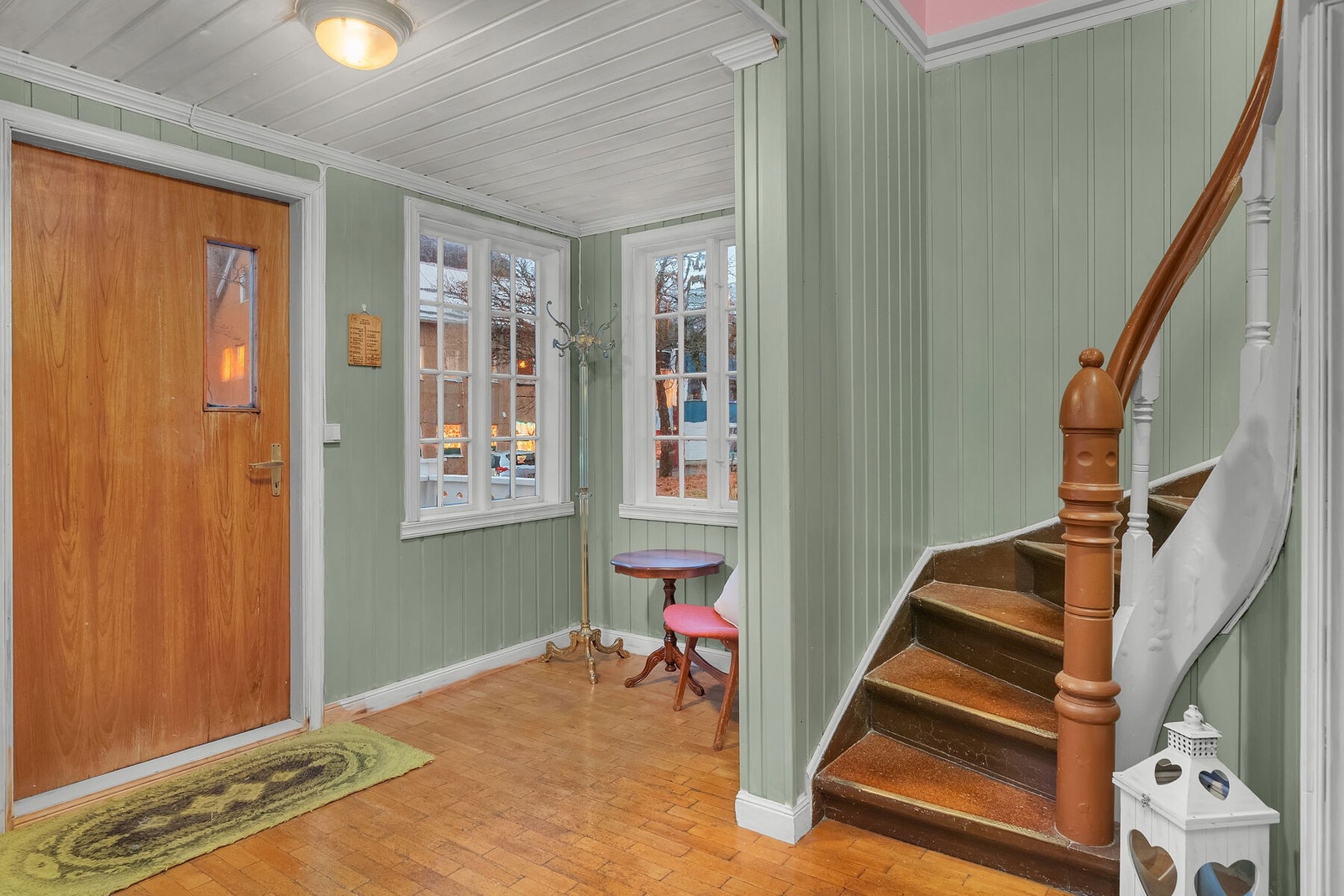 Boligen har to innganger. Her er den gamle hovedinngangen. Galleribilde