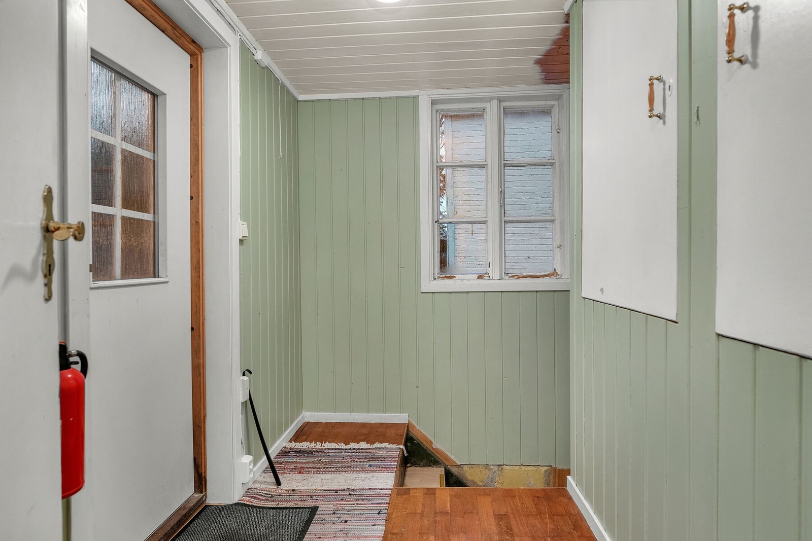 Hovedinngang 2 og kjellernedgang Galleribilde