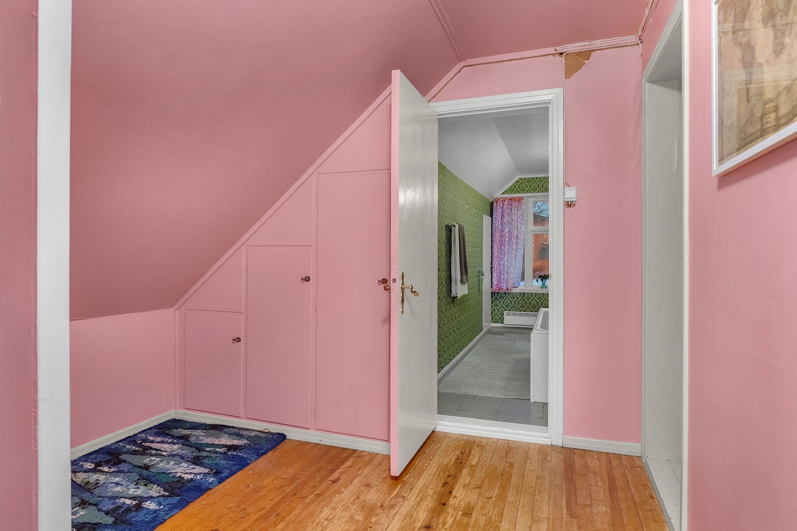 Gang i loftsetasjen Galleribilde