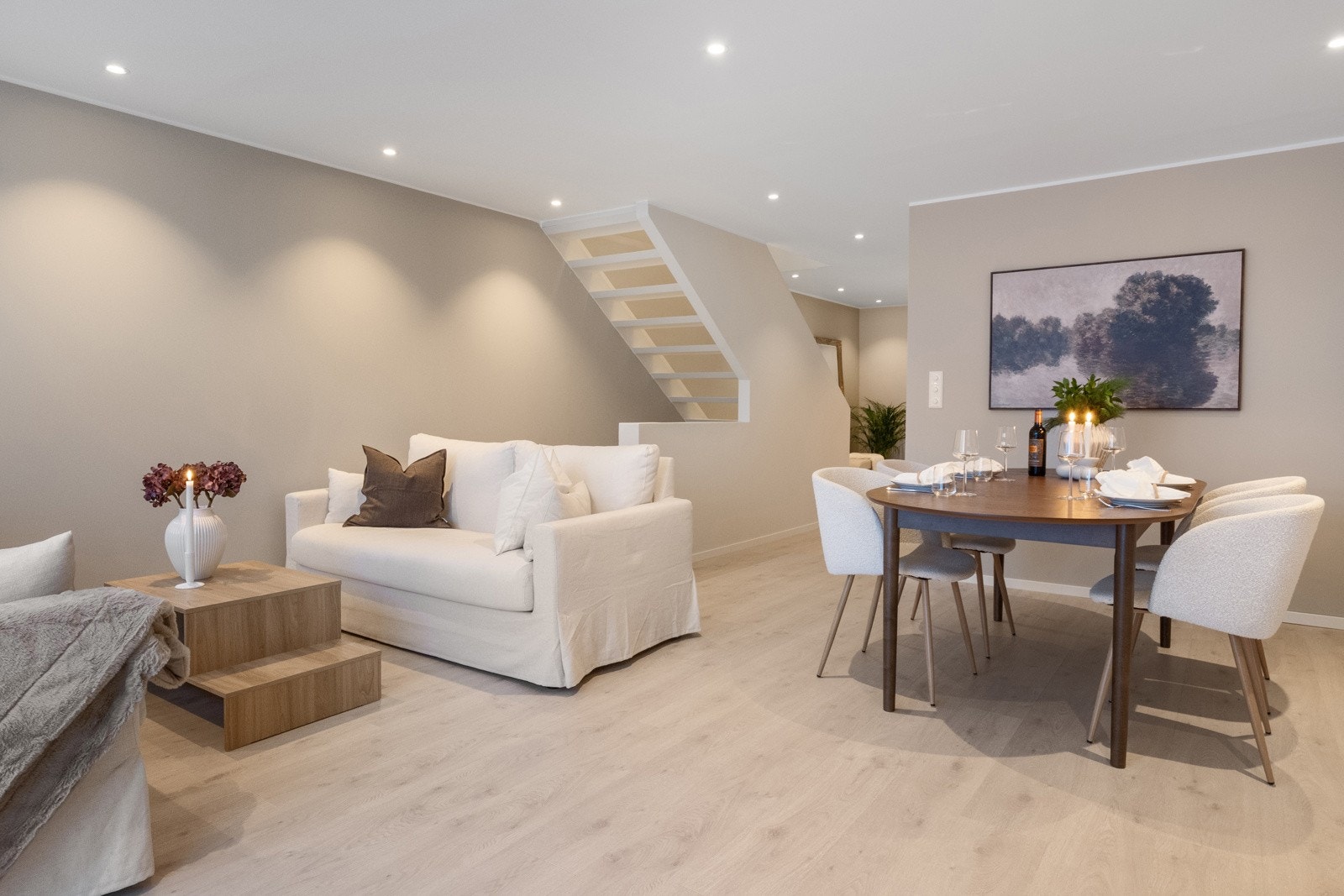 Stue/spisestue Galleribilde