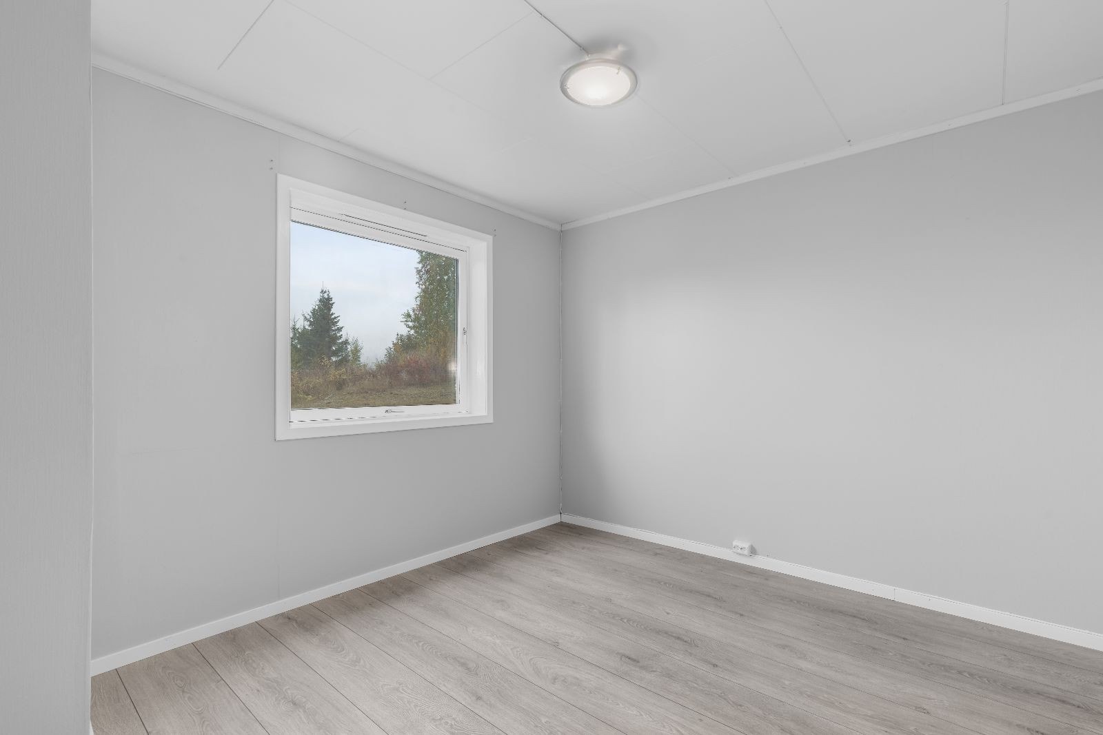 Soverom med garderobeskap Galleribilde