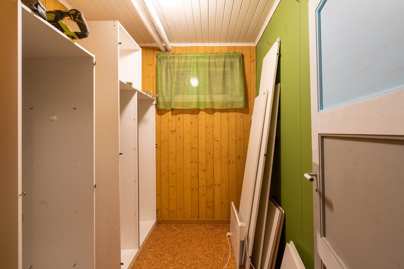 Bod i kjeller Galleribilde