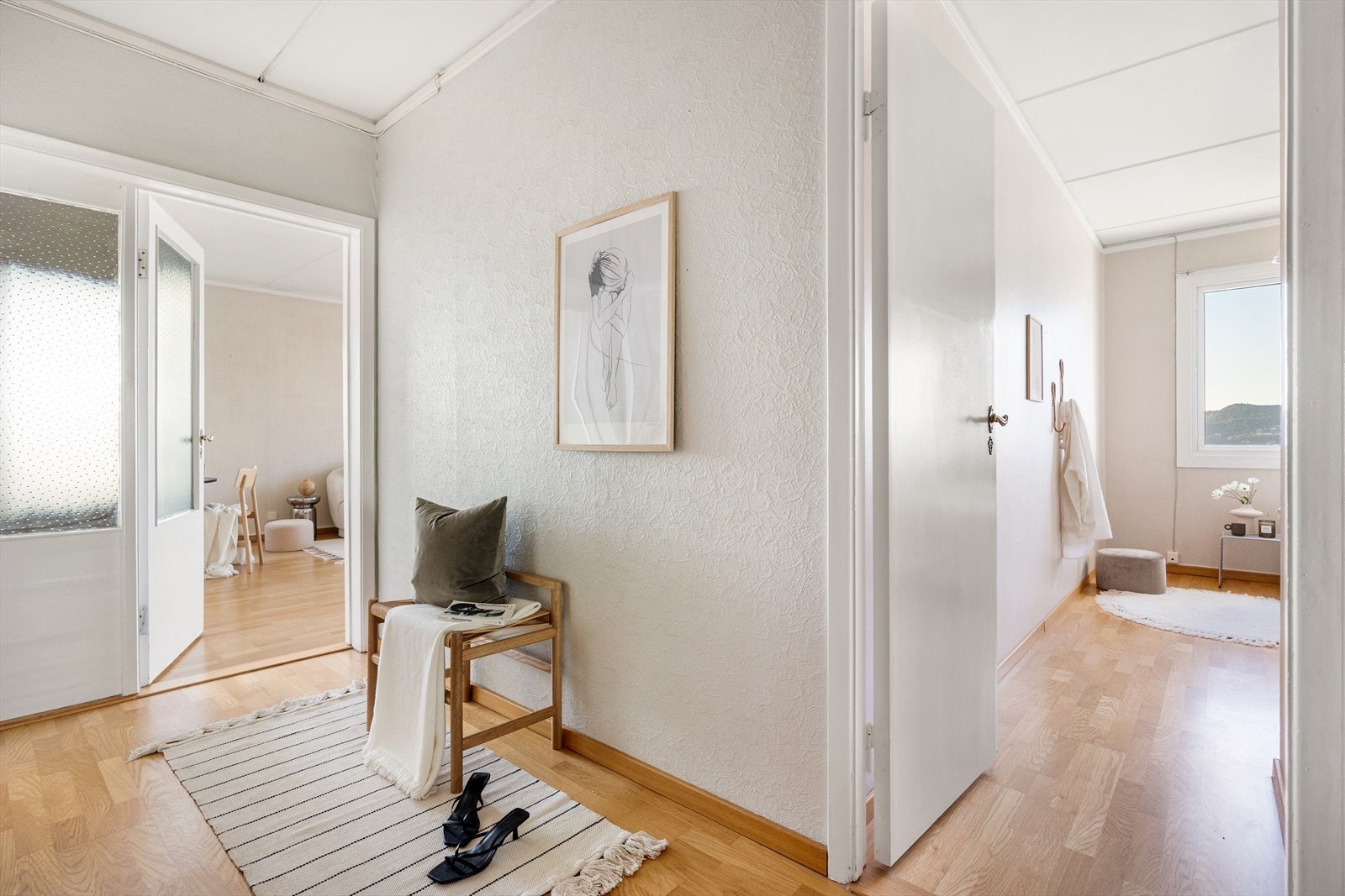 Fra gangen kommer man til det andre soverommet. Galleribilde