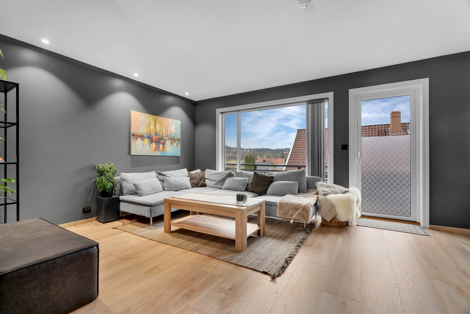 Stue med utgang til veranda Galleribilde