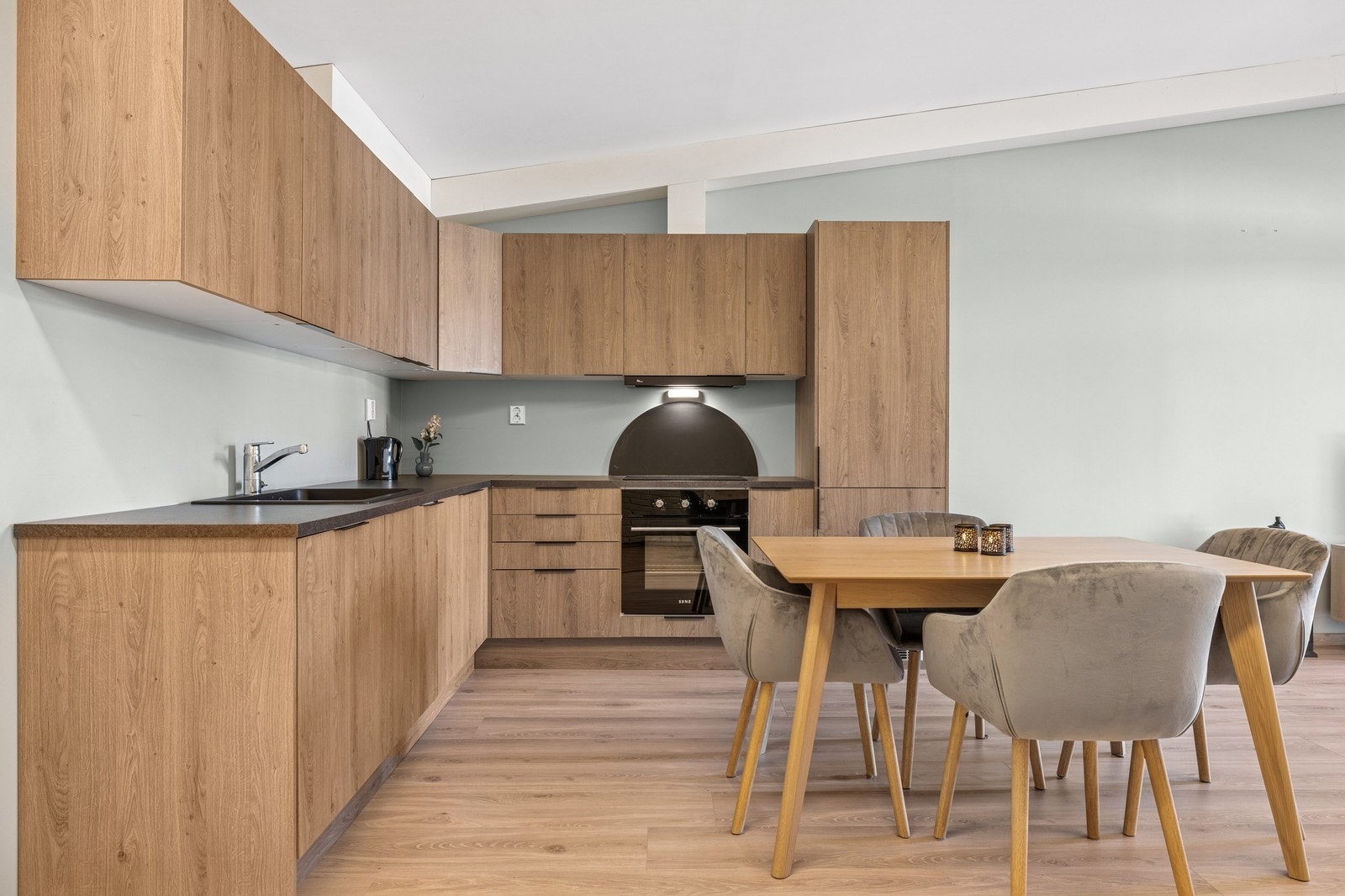 Leiligheten er moderne og fine, og byr på alt du trenger. Galleribilde