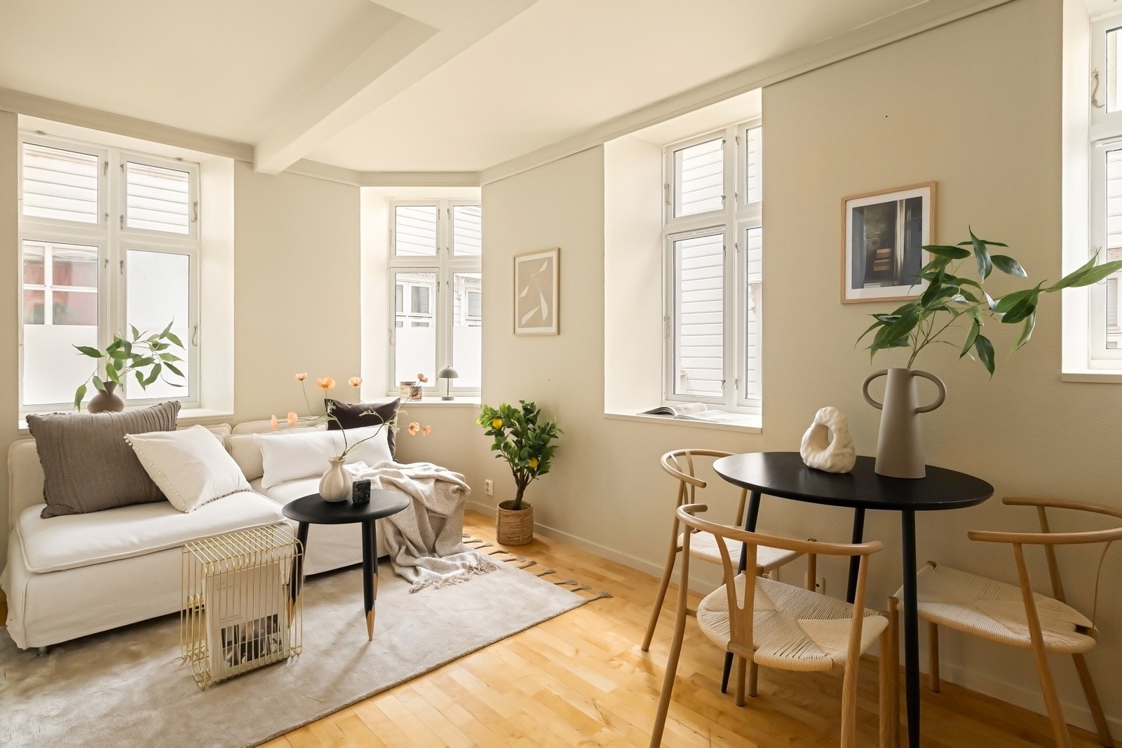 Lille Øvregaten 28C presentert av Marius Giskeødegård v/ Proaktiv Eiendomsmegling Foto: Silje Holte Galleribilde