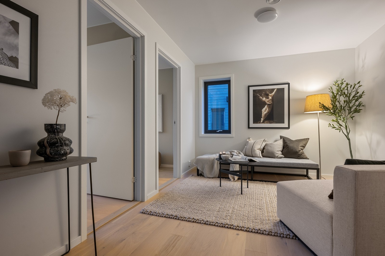 Stue u.etasje. Galleribilde